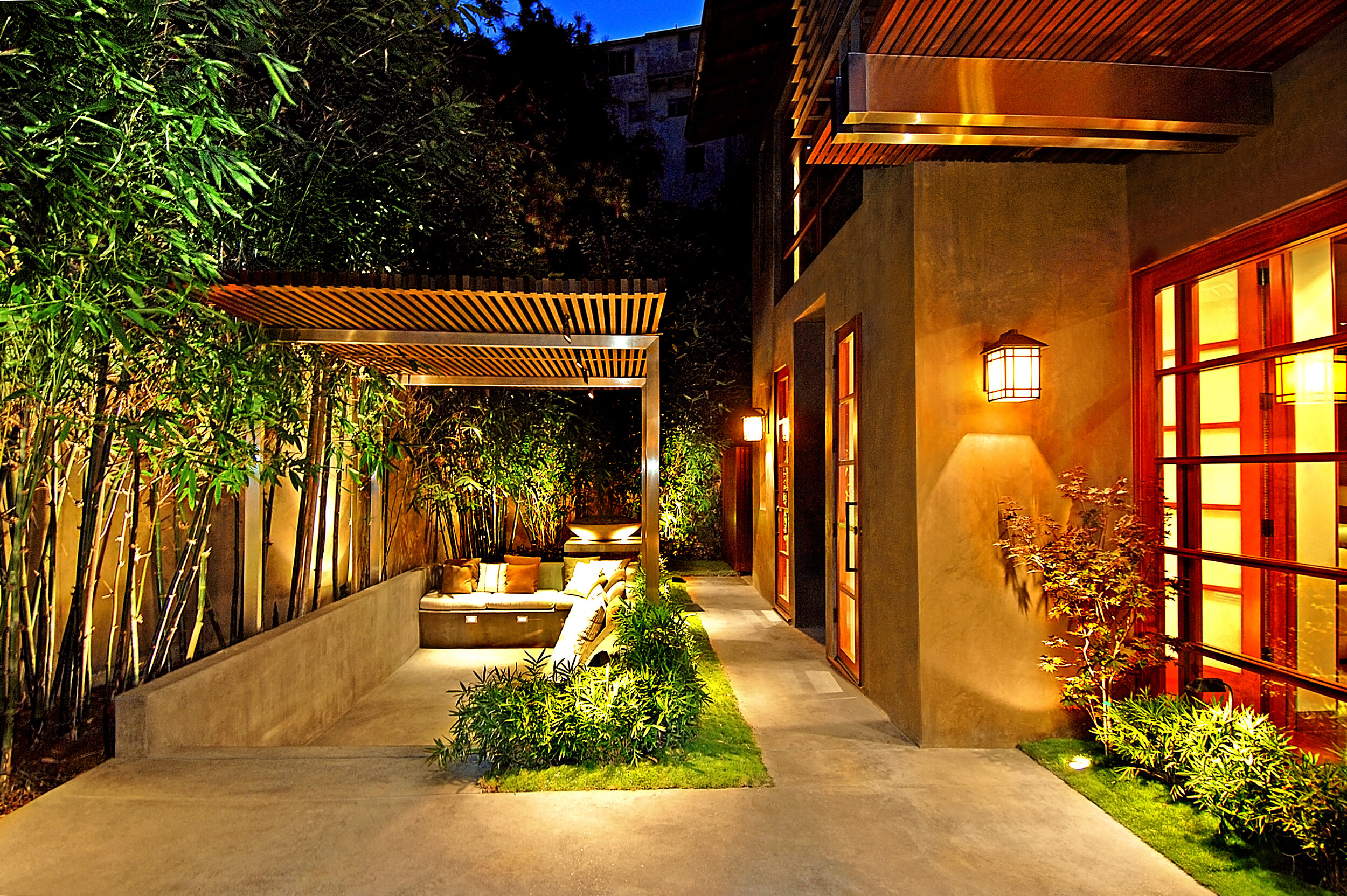 9342 sierra mar, a custom hollywood hills home with warm modern design & luxury water — whipple russell architects