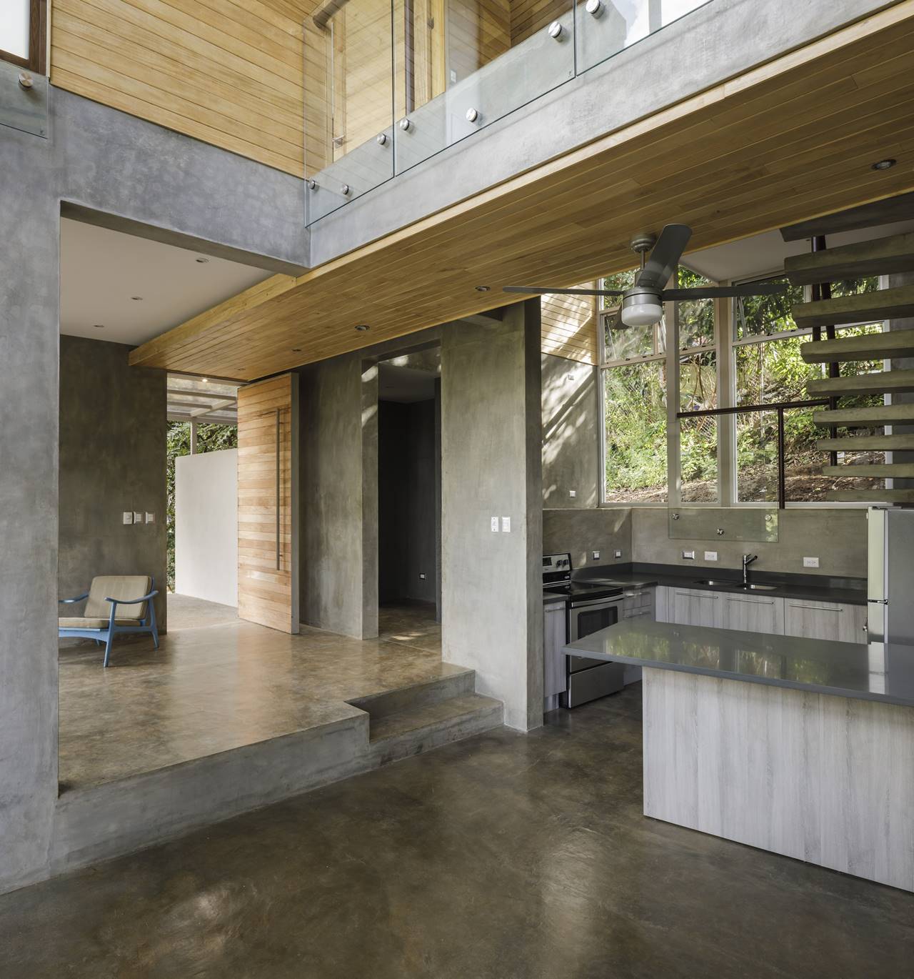 BALCONY HOUSE — LSD – LABORATORY SUSTAINING DESIGN