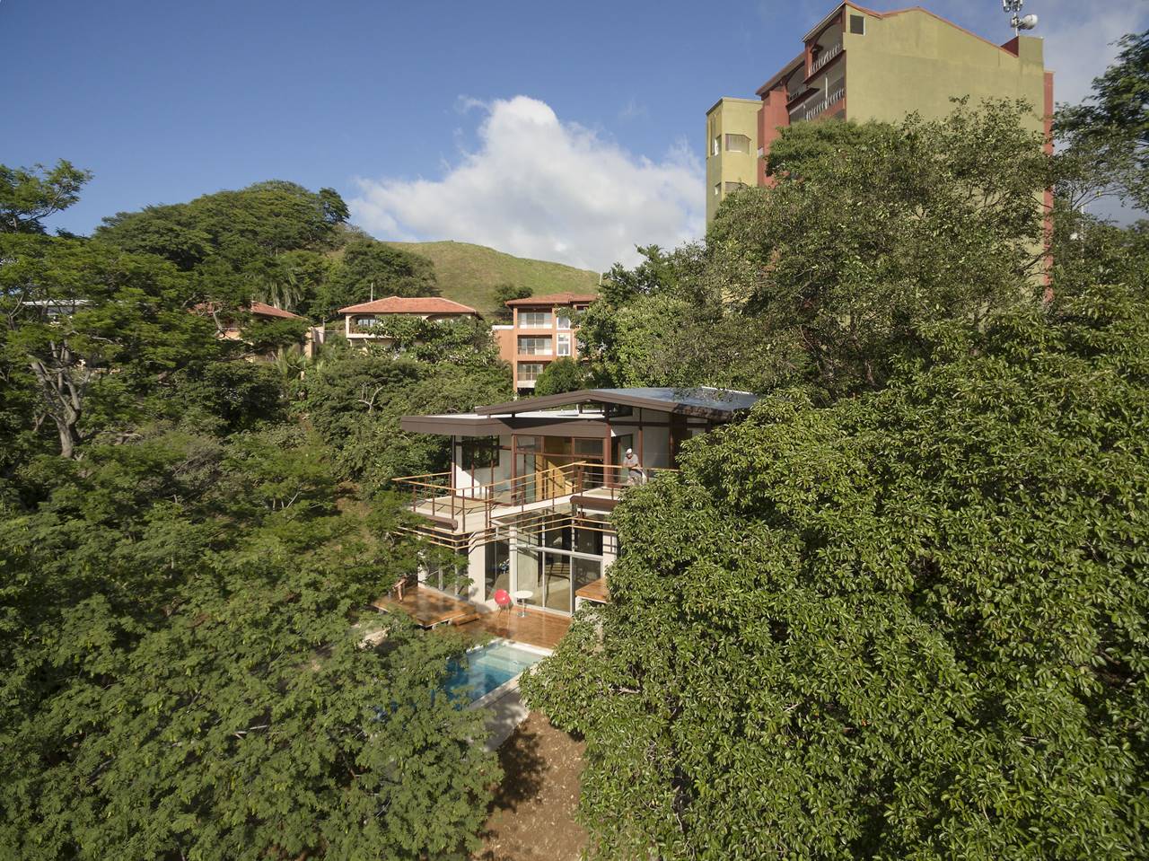BALCONY HOUSE — LSD – LABORATORY SUSTAINING DESIGN