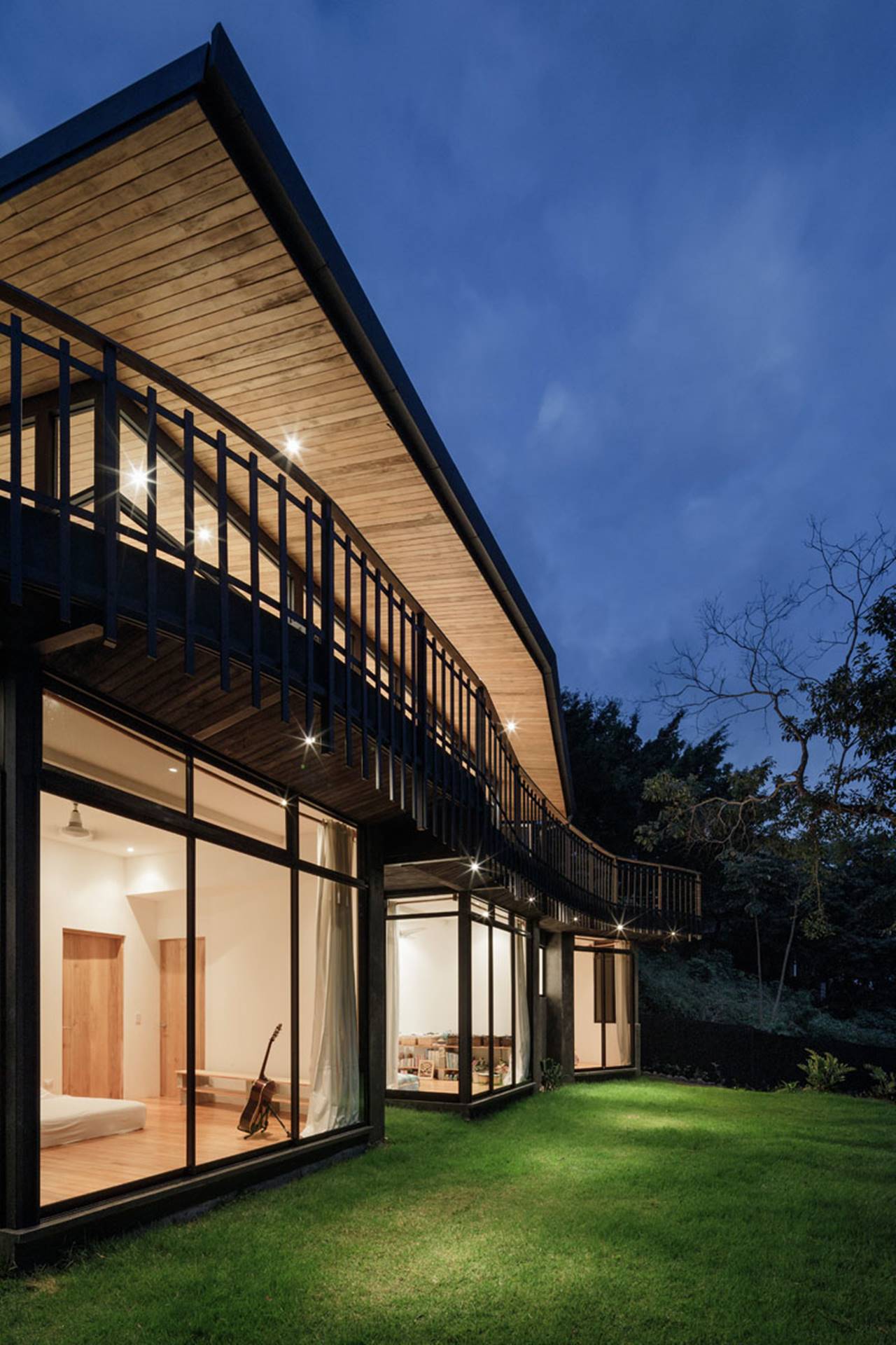 BLACK HOUSE — LSD – LABORATORY SUSTAINING DESIGN