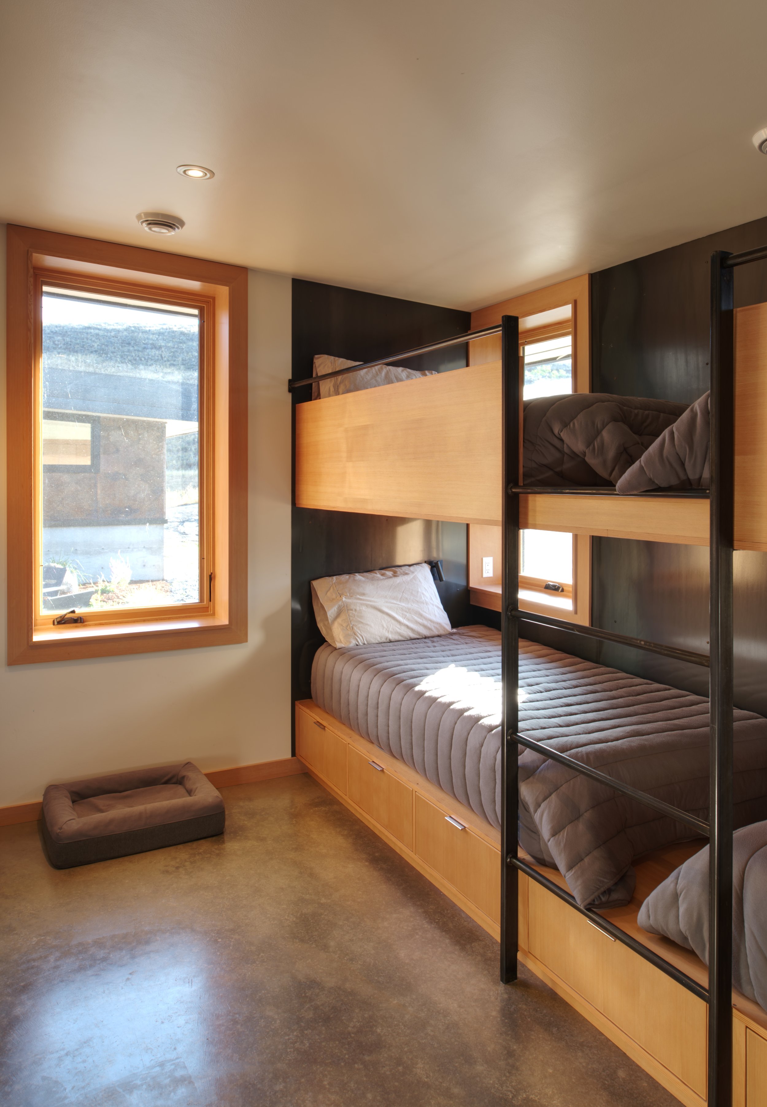 Bear Creek Basecamp family home — CAST architecture - Seattle Architect Modern Architect