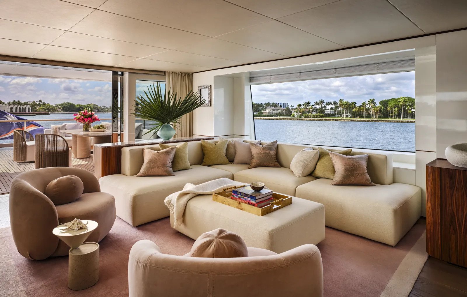 Benetti Oasis 40M — kellybehun | STUDIO