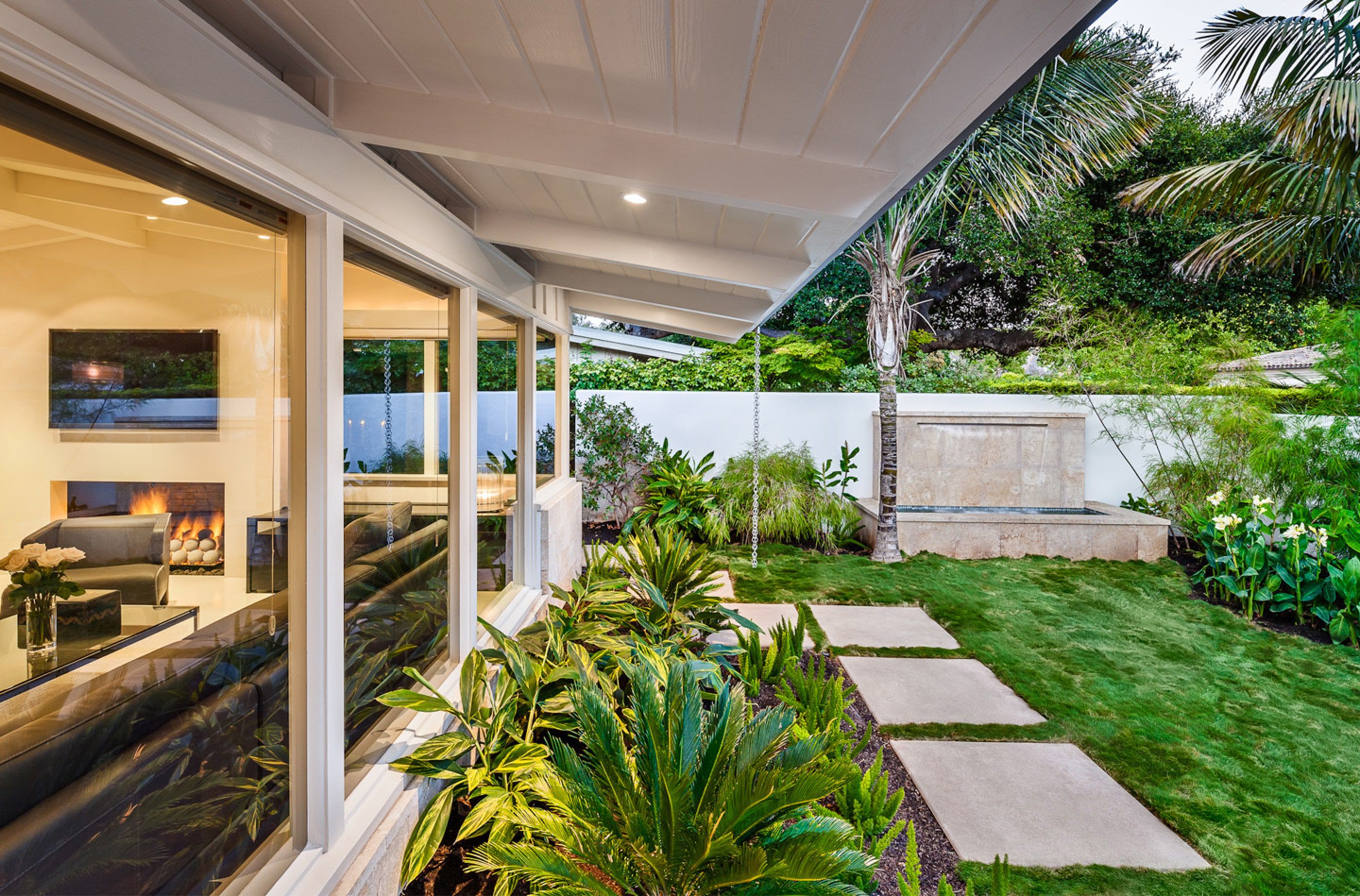 Butterfly Beach Villa — Neumann Mendro Andrulaitis Architects