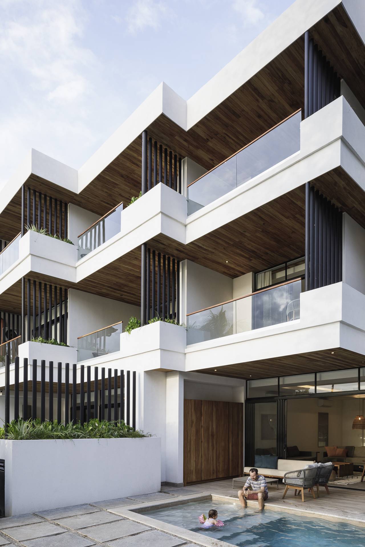 DOS CASAS BEACHFRONT CONDOMINIUM — LSD – LABORATORY SUSTAINING DESIGN