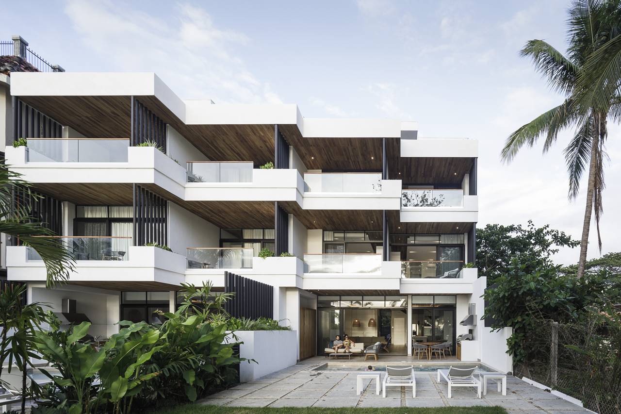 DOS CASAS BEACHFRONT CONDOMINIUM — LSD – LABORATORY SUSTAINING DESIGN