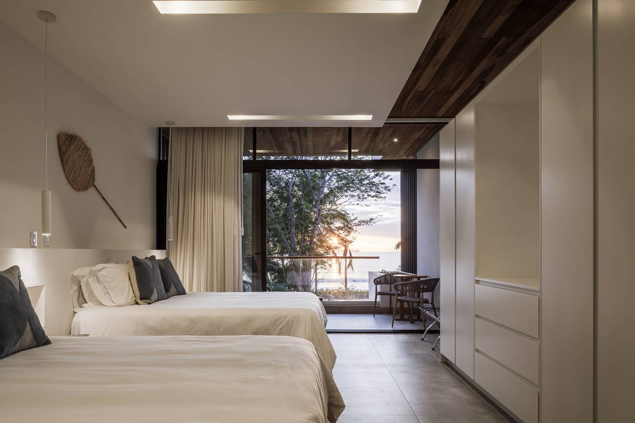 DOS CASAS BEACHFRONT CONDOMINIUM — LSD – LABORATORY SUSTAINING DESIGN