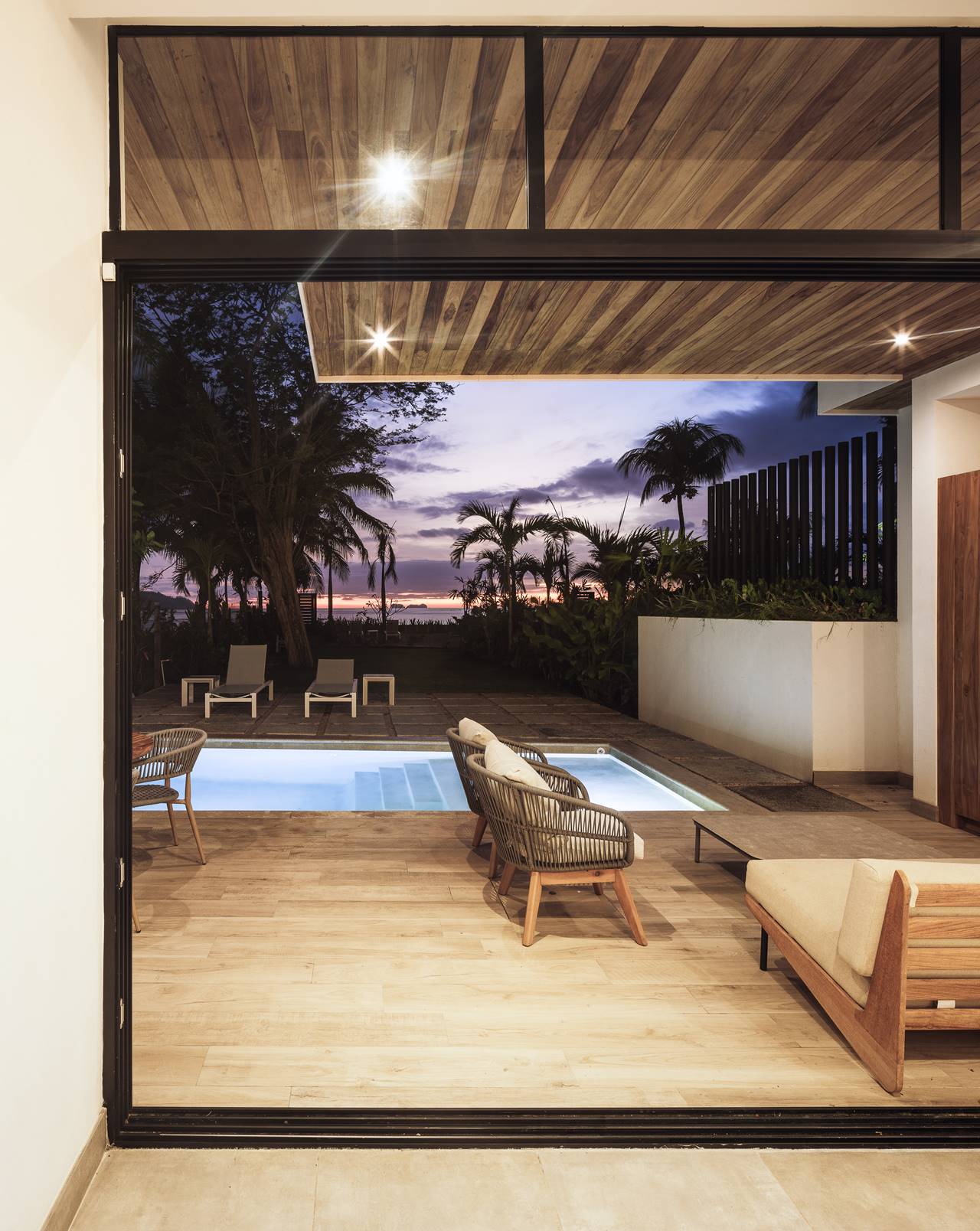 DOS CASAS BEACHFRONT CONDOMINIUM — LSD – LABORATORY SUSTAINING DESIGN