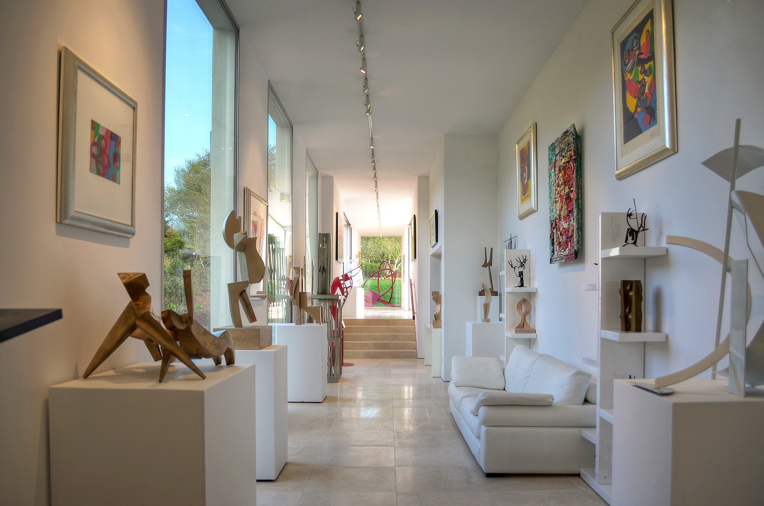 Demetrios Modernist Estate — Warner Group Architects