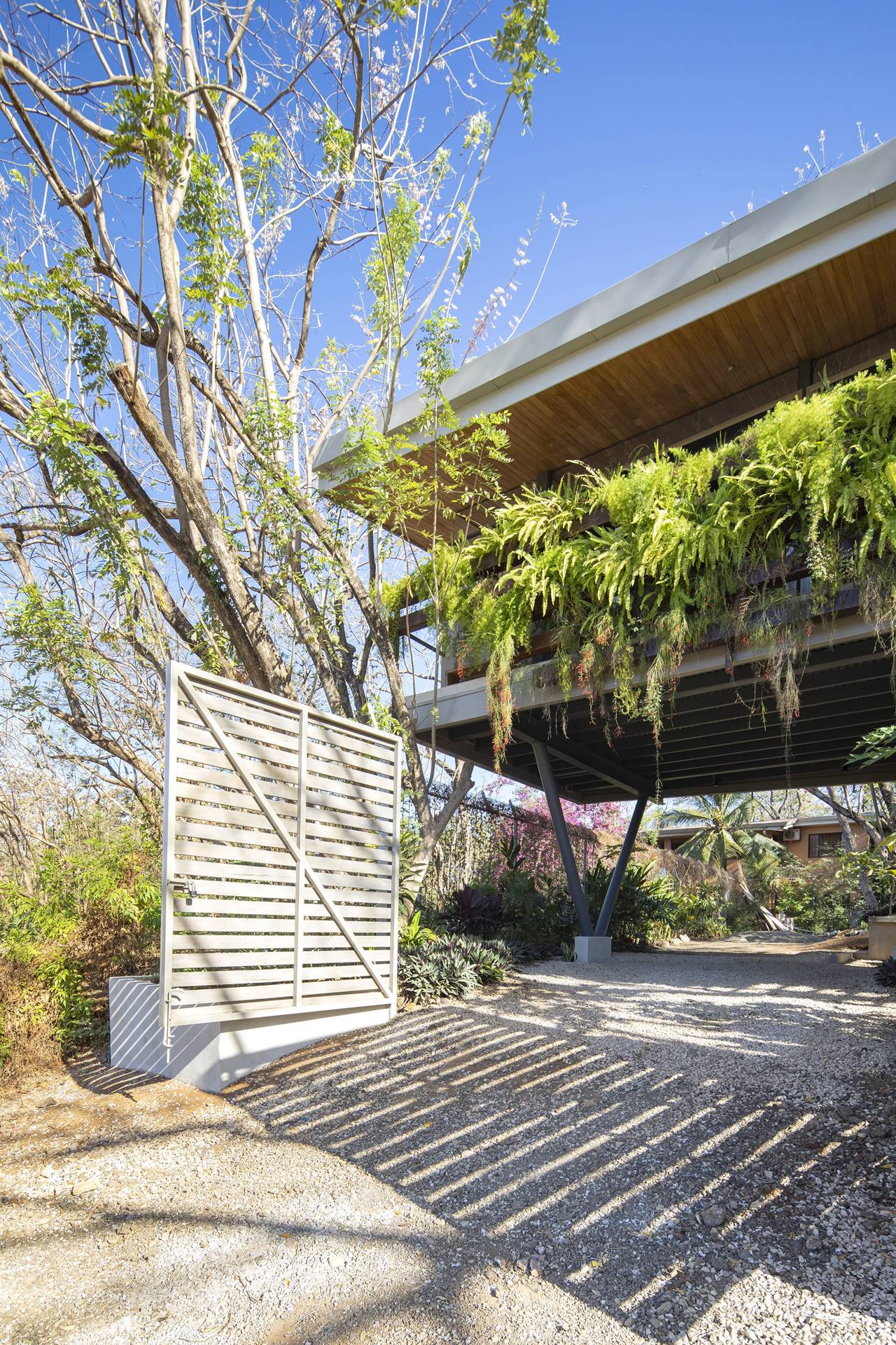 GARDEN HOUSE — LSD – LABORATORY SUSTAINING DESIGN