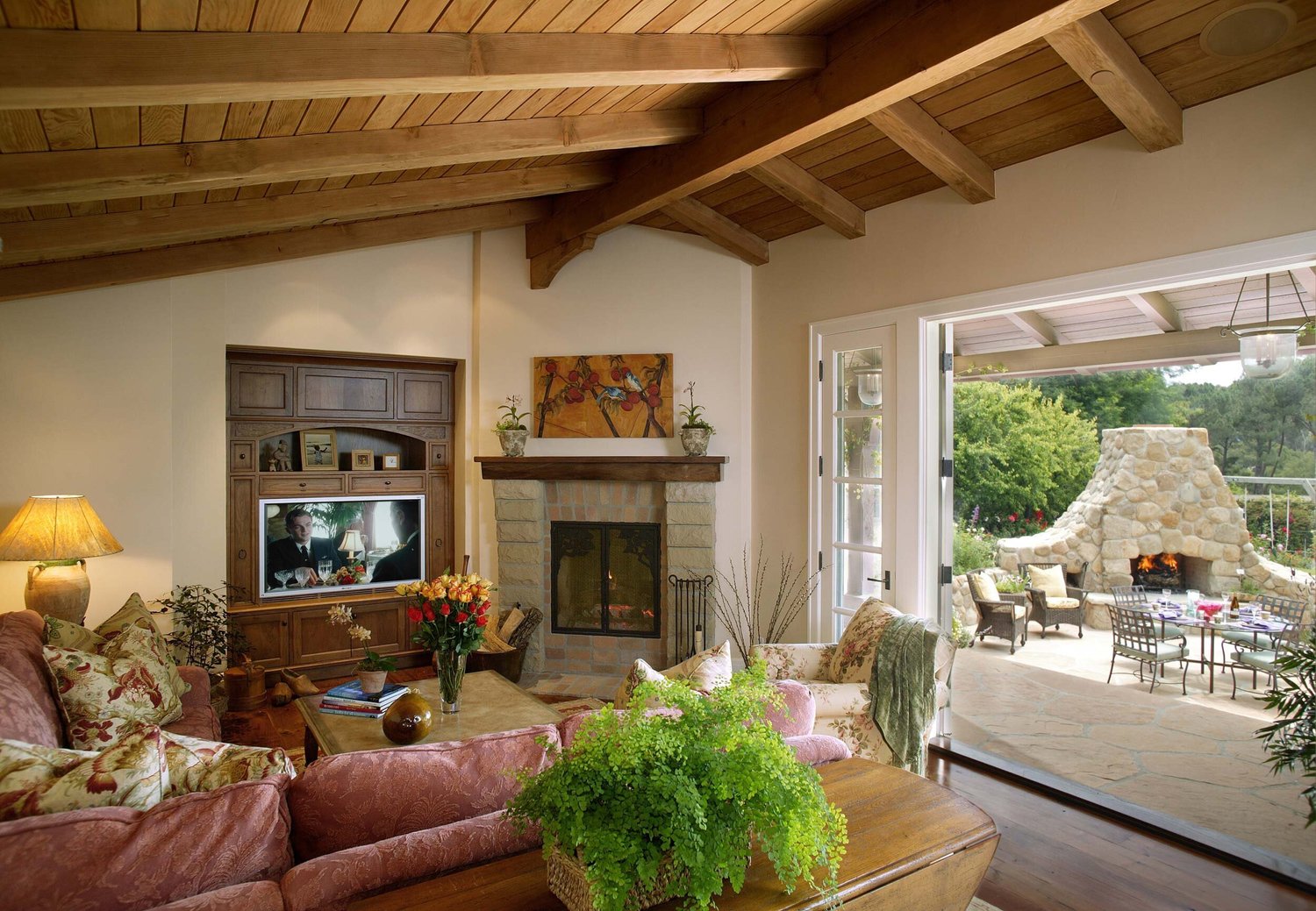 Glen Oaks Cottage: Rustic Elegance and Intimate Design by Architect Tom Meaney in Santa Barbara — Tom Meaney | Architect