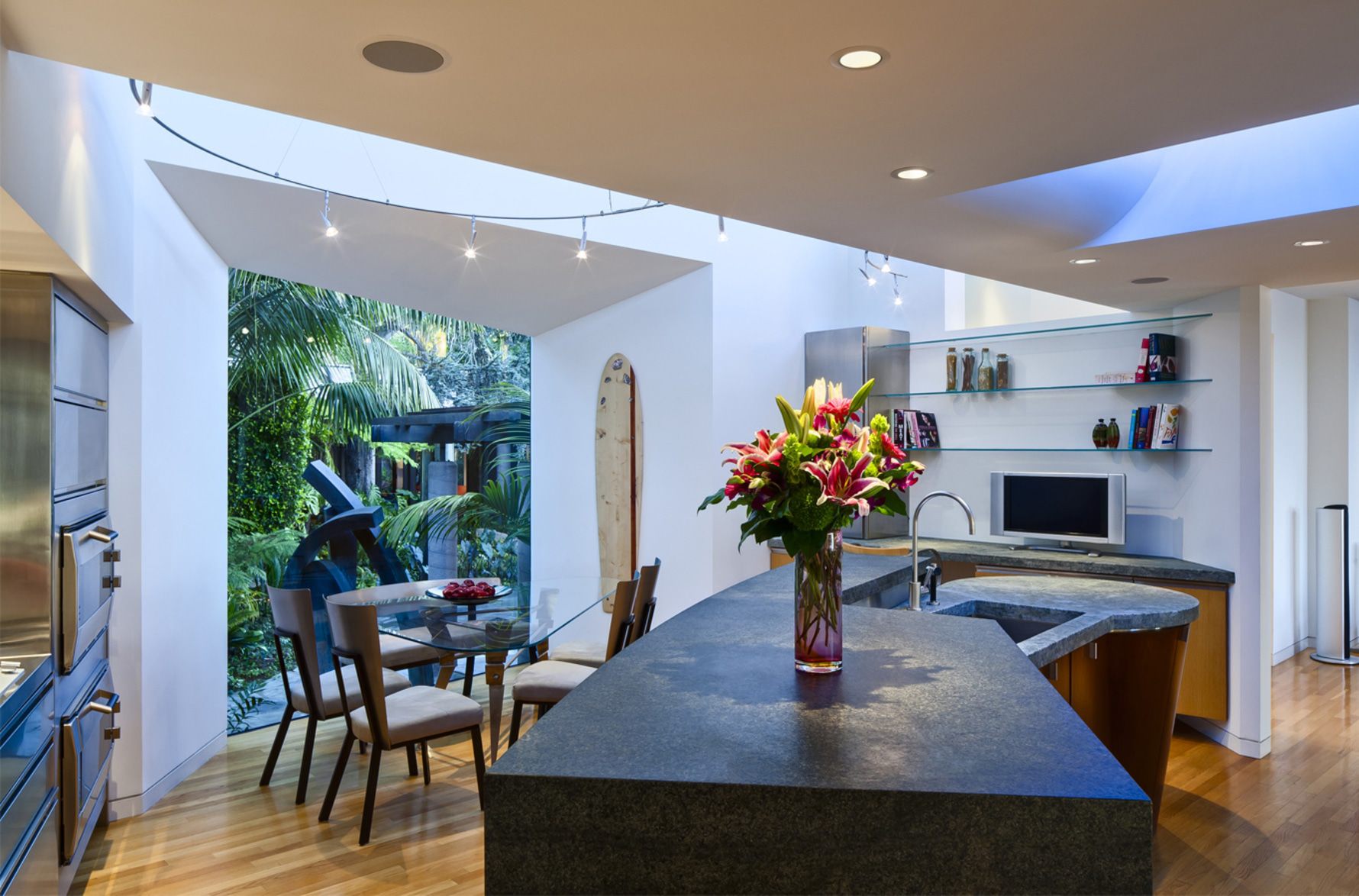 Handtmann Residence — Neumann Mendro Andrulaitis Architects
