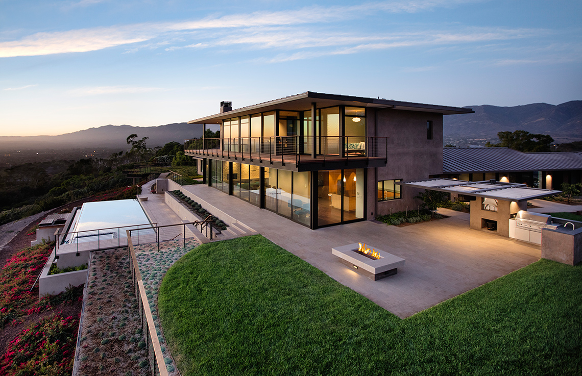 Hilltop Contemporary — Leonard Unander Associates