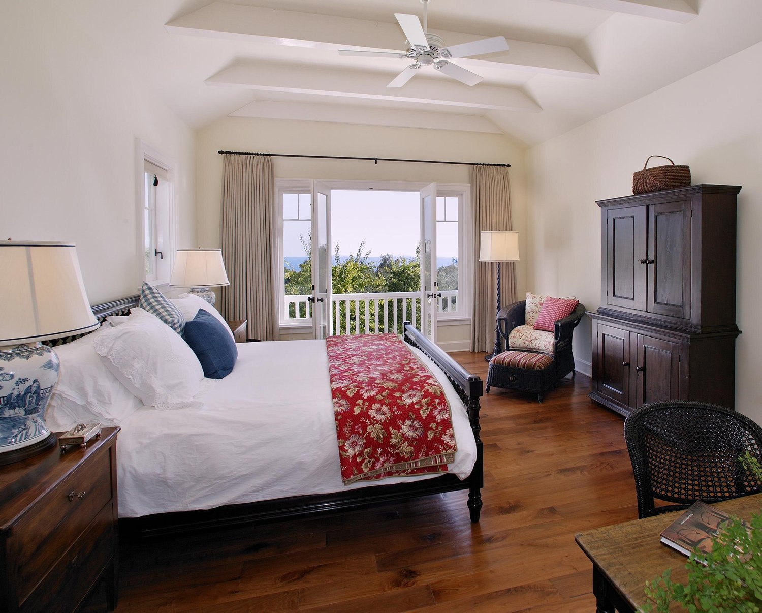 Hot Springs Residence: Cozy Elegance with Panoramic Views by Architect Tom Meaney in Santa Barbara — Tom Meaney | Architect