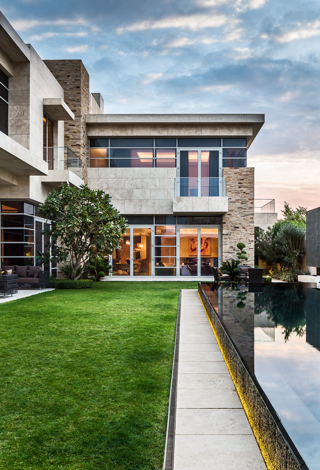 Kuwait Eco-Luxury Estate — Kuwait Modern Architect — Warner Group Architects