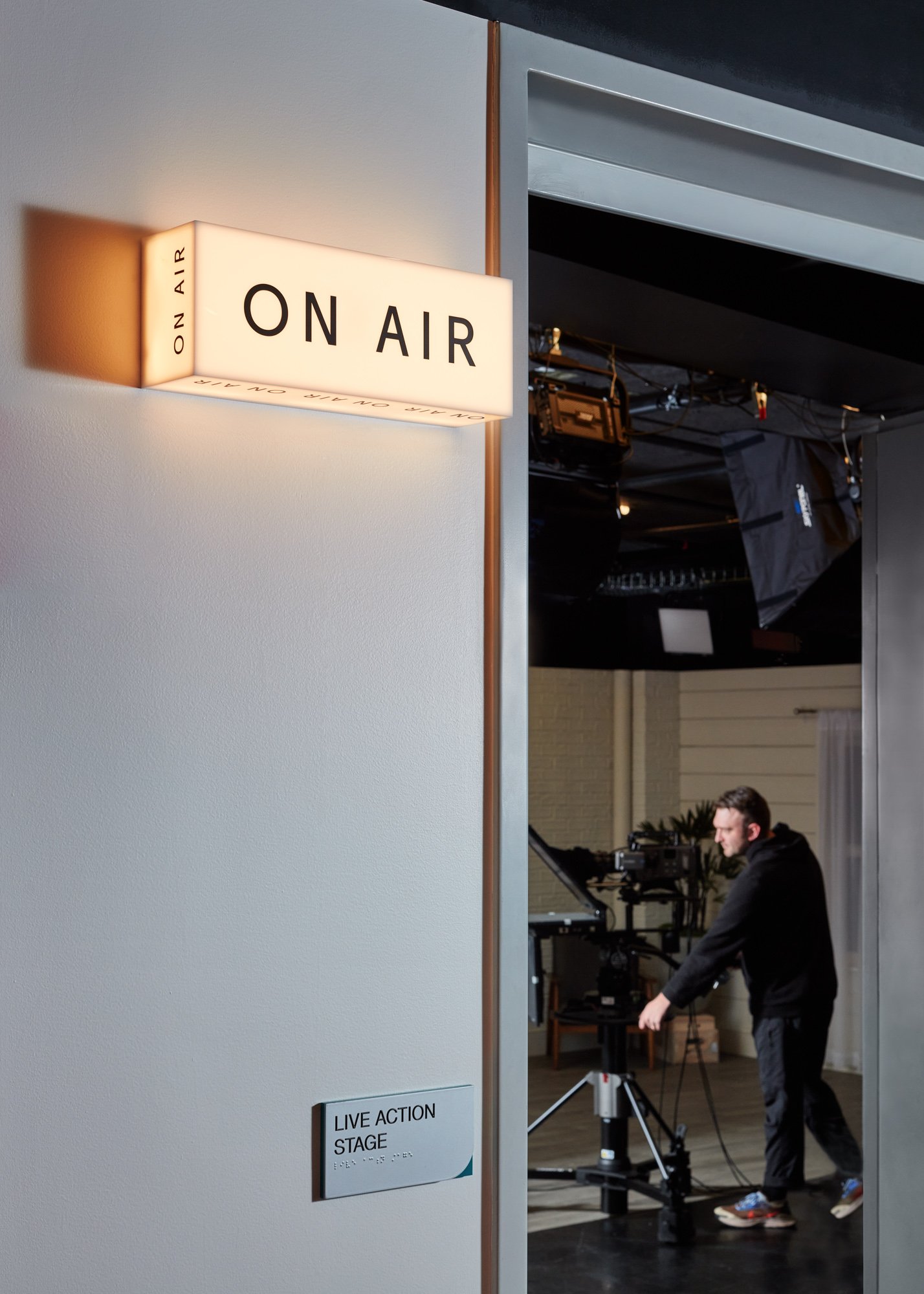 LINKEDIN SUNNYVALE PRODUCTION CENTER — TIM GORTER ARCHITECTS
