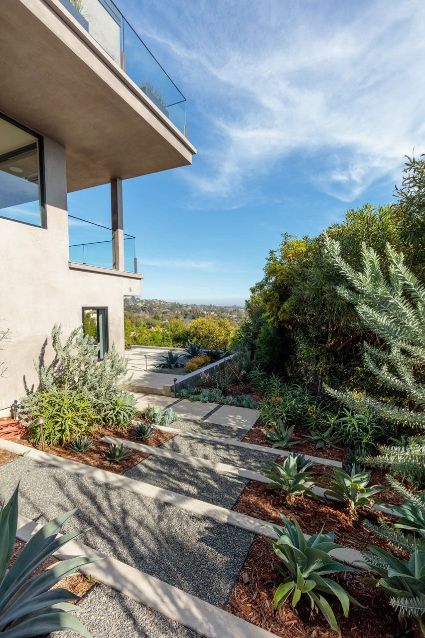 Lachman Lane Residence — Fiore Landscape Design