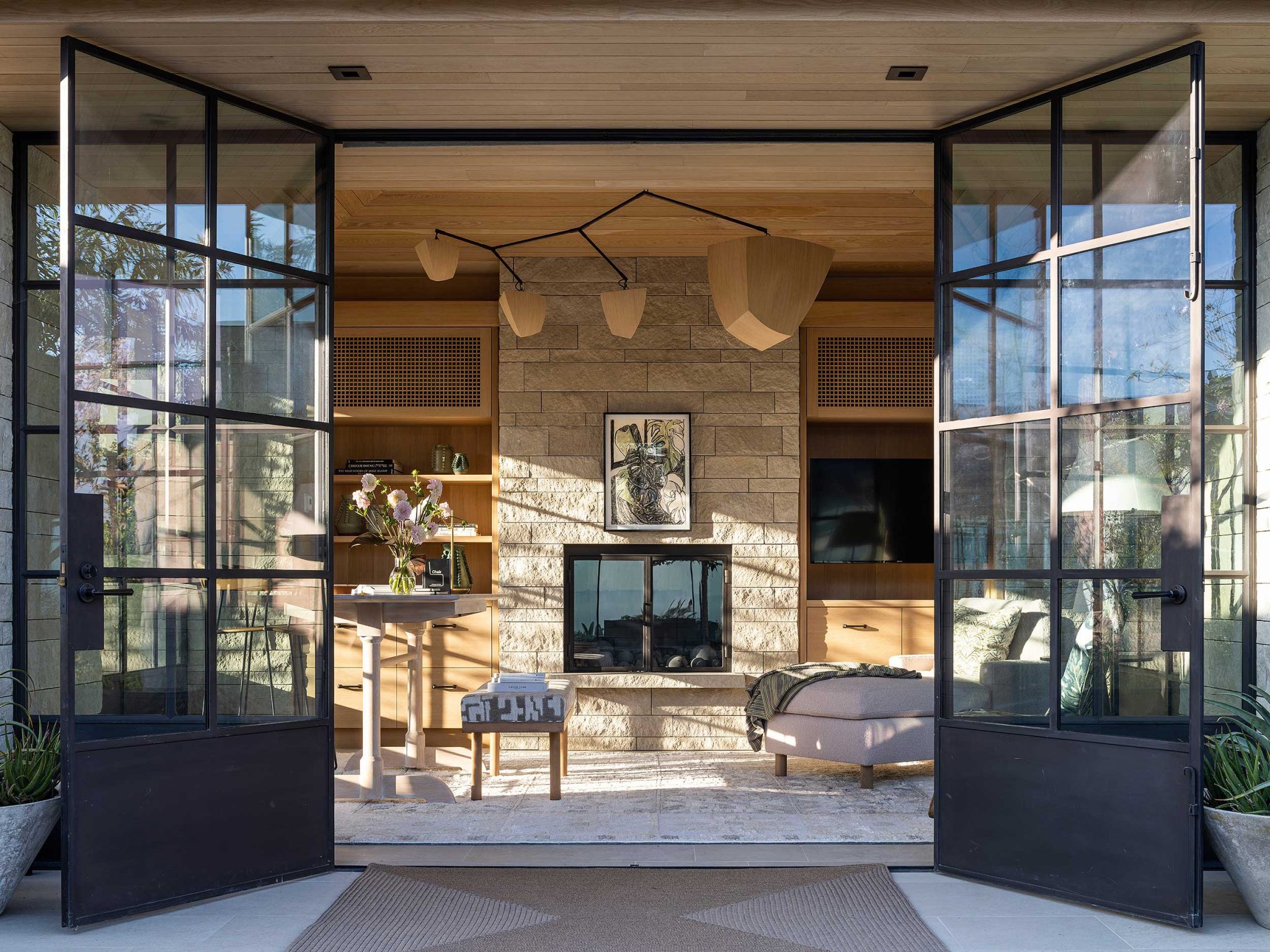 Lanai — Leonard Unander Associates