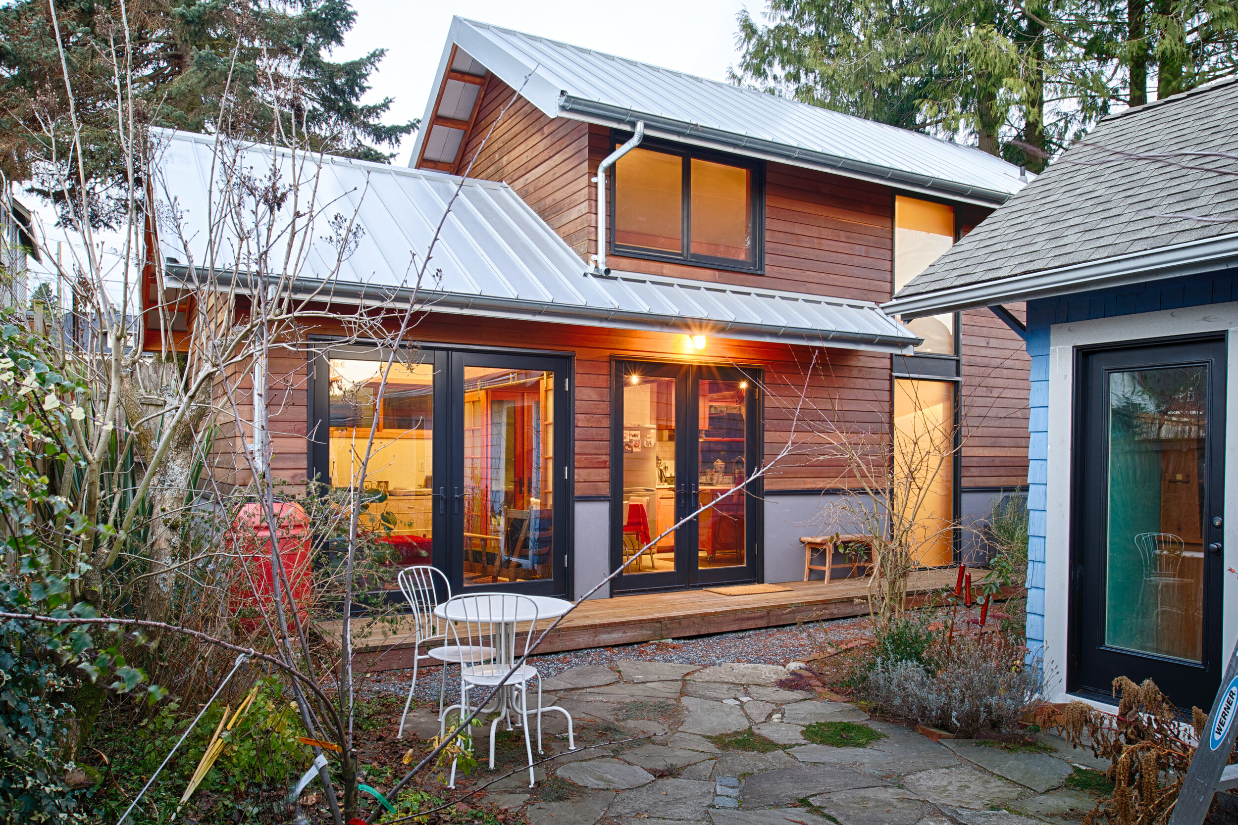 LICHTENSTEIN STUDIO Backyard Cottage DADU — CAST architecture - Seattle Architect Modern Architect