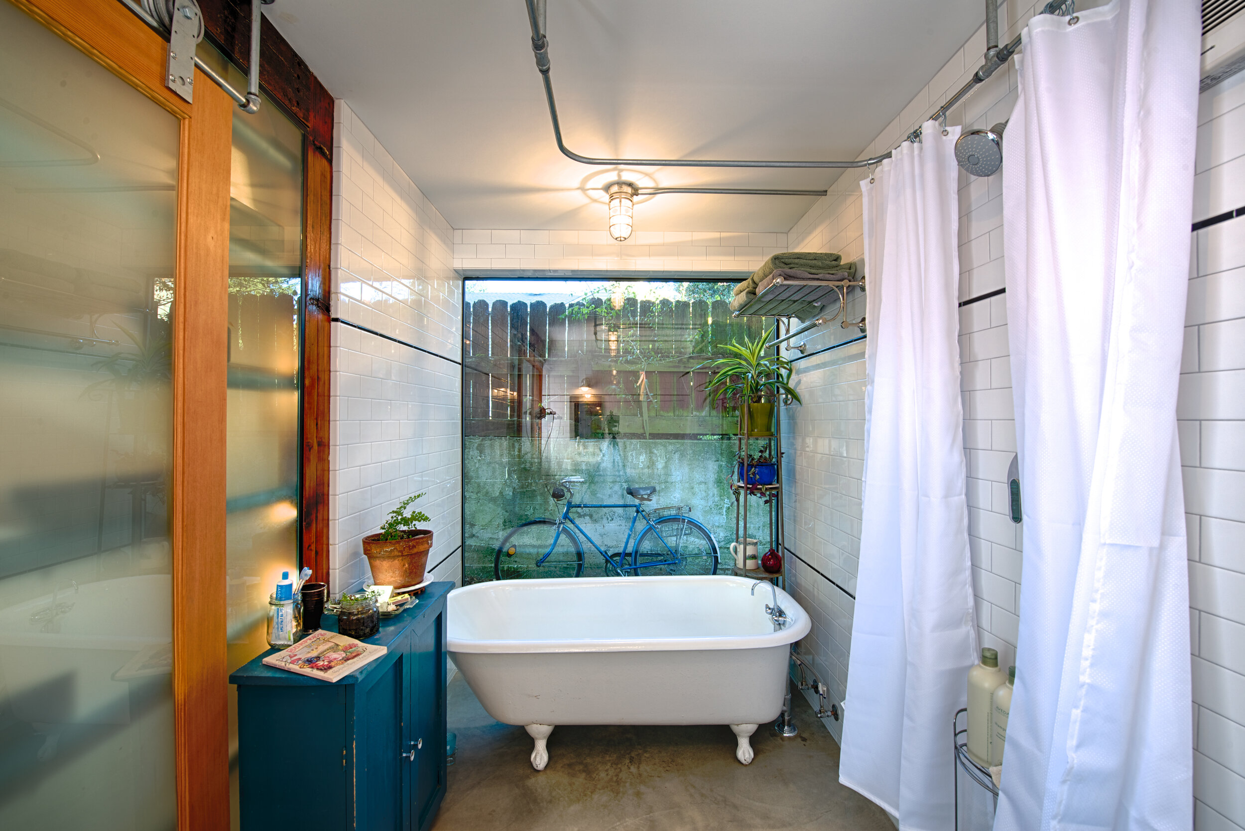 LICHTENSTEIN STUDIO Backyard Cottage DADU — CAST architecture - Seattle Architect Modern Architect
