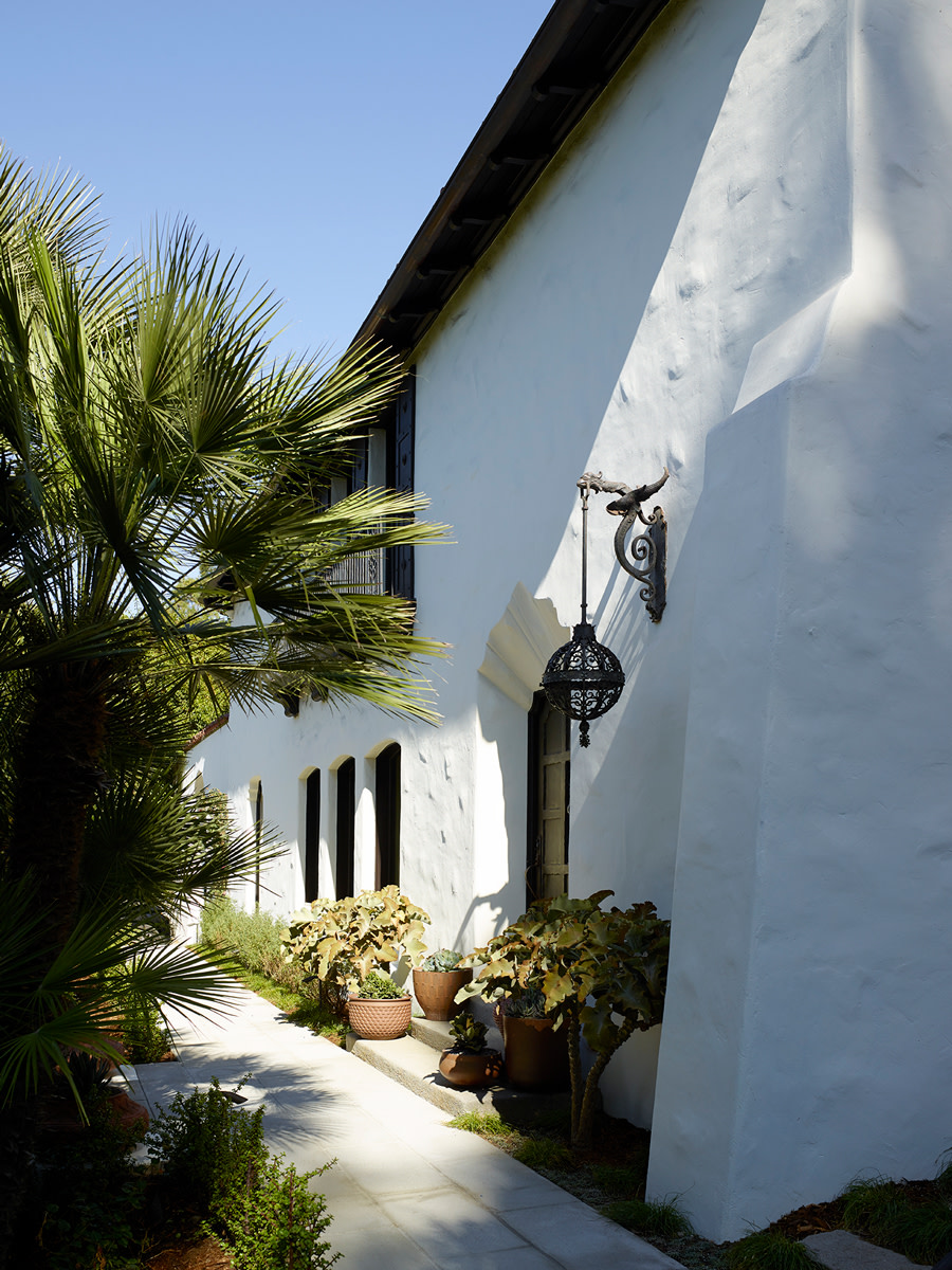 Los Feliz Spanish Colonial — Commune Design