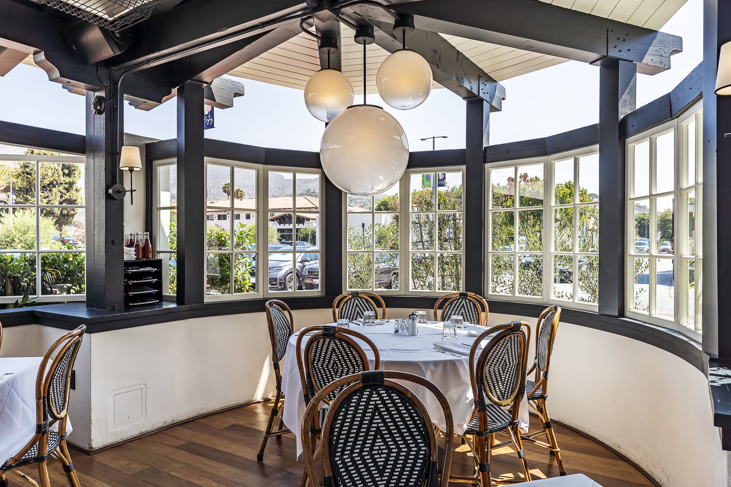 Lucky's Malibu Coastal Steakhouse — Warner Group Architects