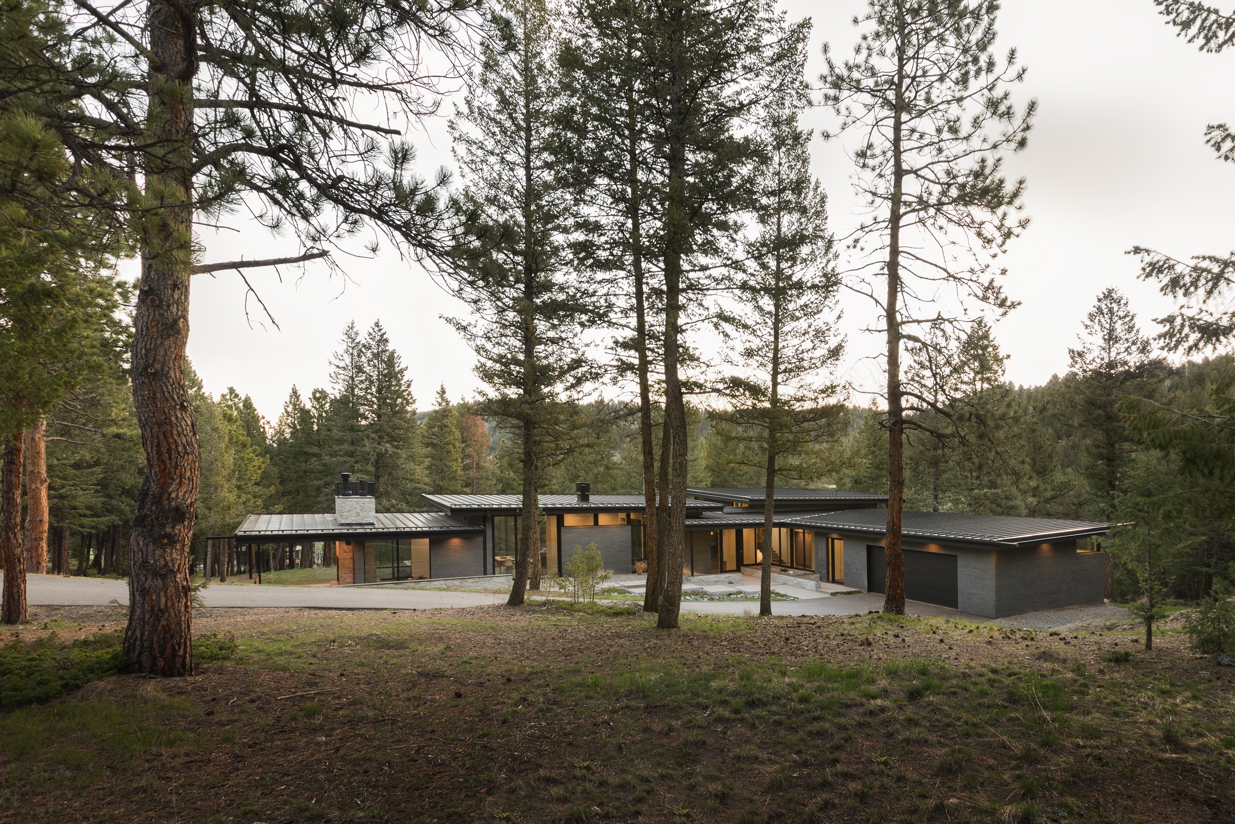Mountain modern ranch home — TUCKER JOHNSON ARCHITECTS