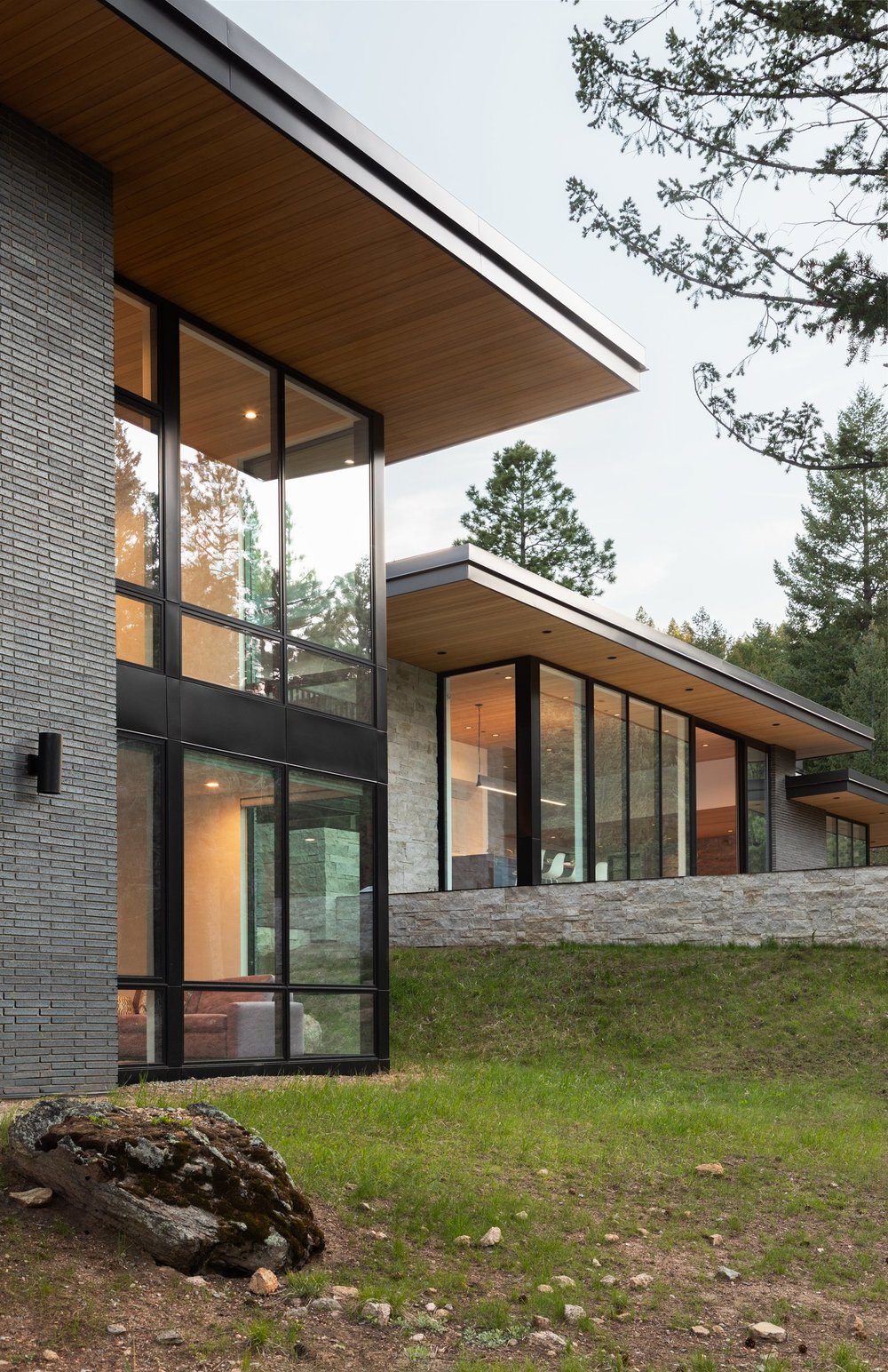 Mountain modern ranch home — TUCKER JOHNSON ARCHITECTS