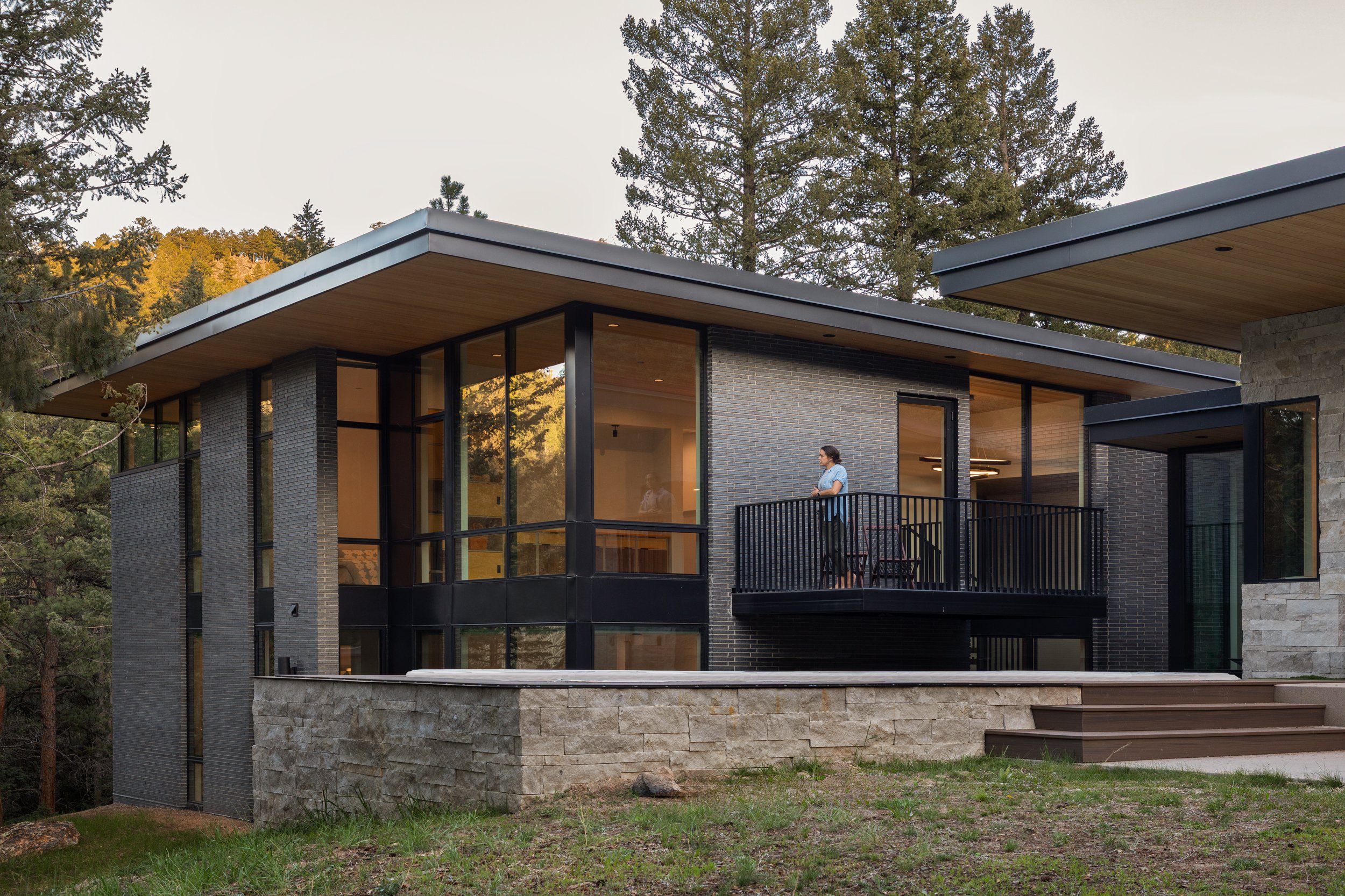 Mountain modern ranch home — TUCKER JOHNSON ARCHITECTS