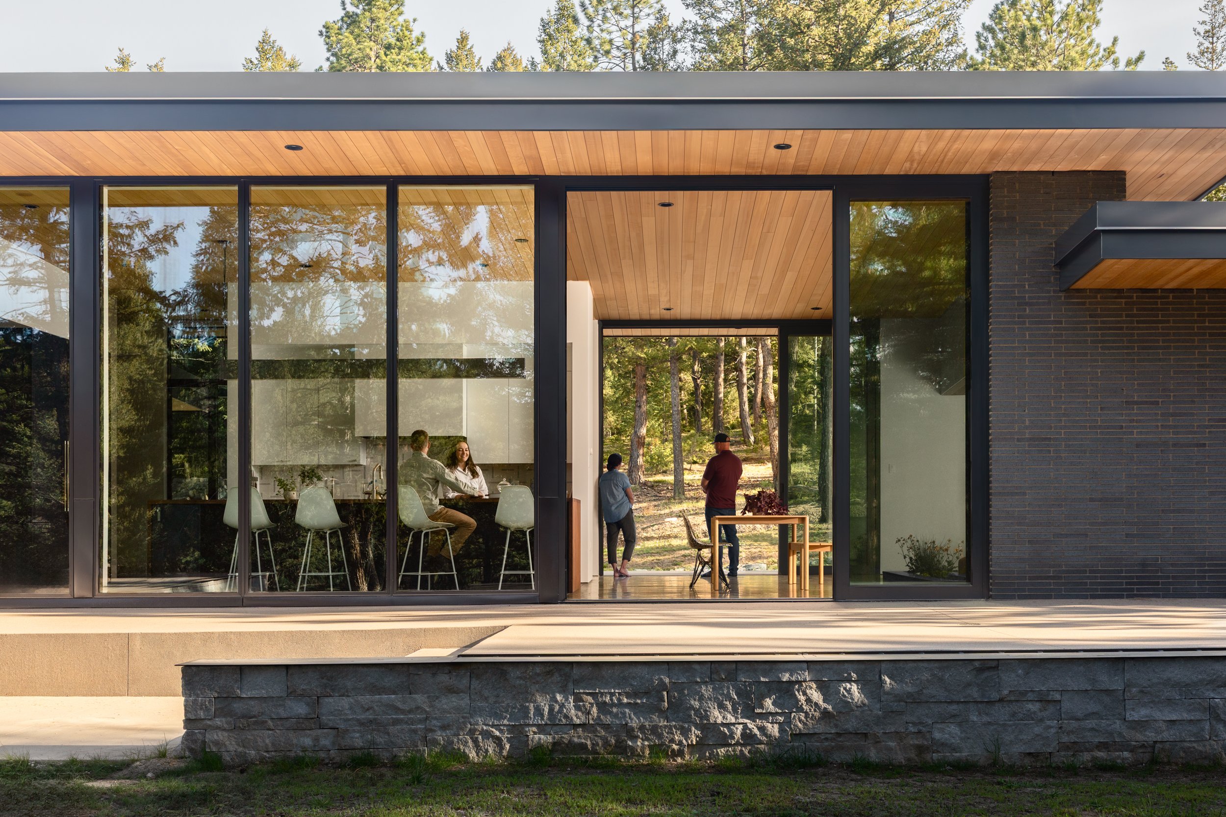 Mountain modern ranch home — TUCKER JOHNSON ARCHITECTS