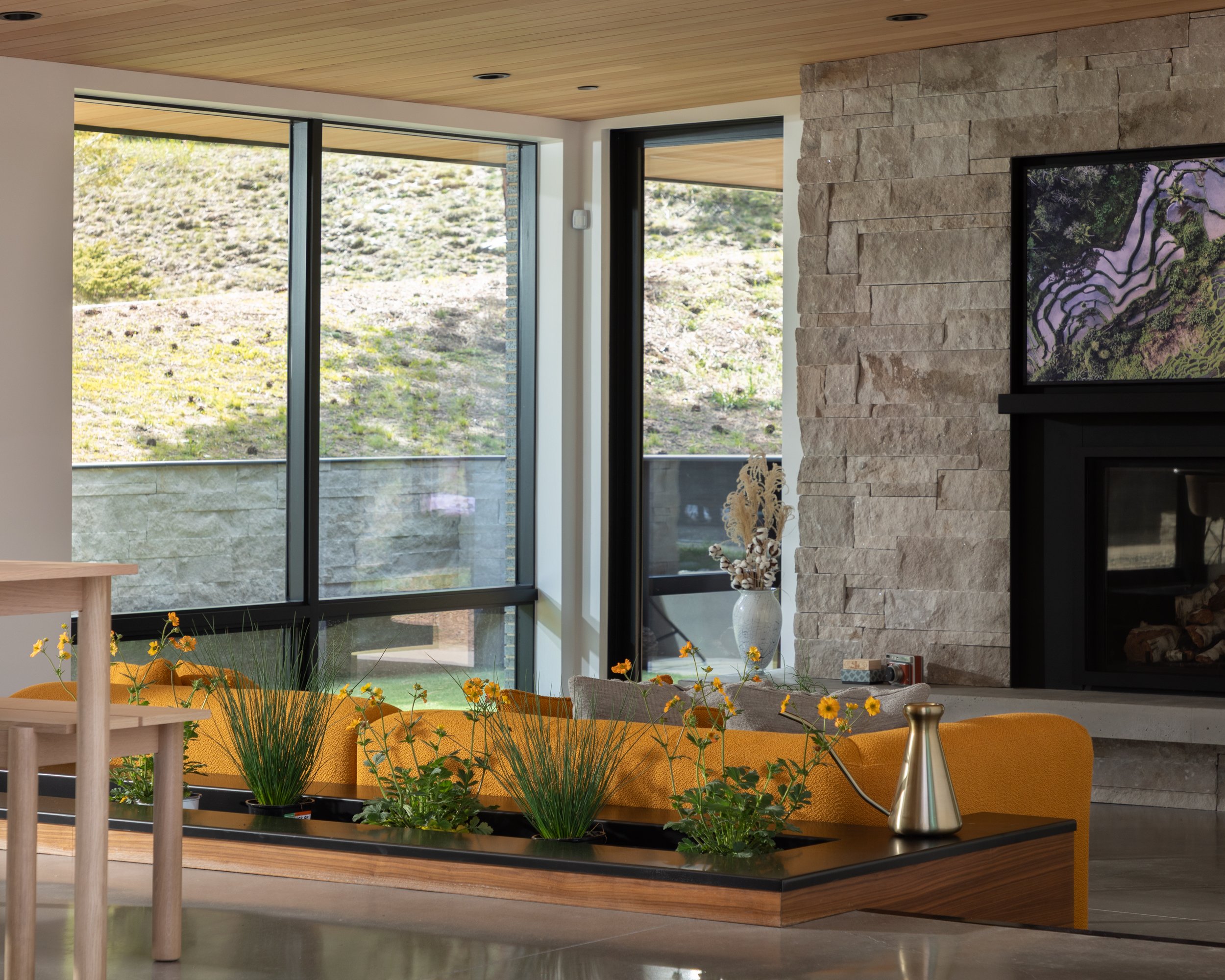 Mountain modern ranch home — TUCKER JOHNSON ARCHITECTS