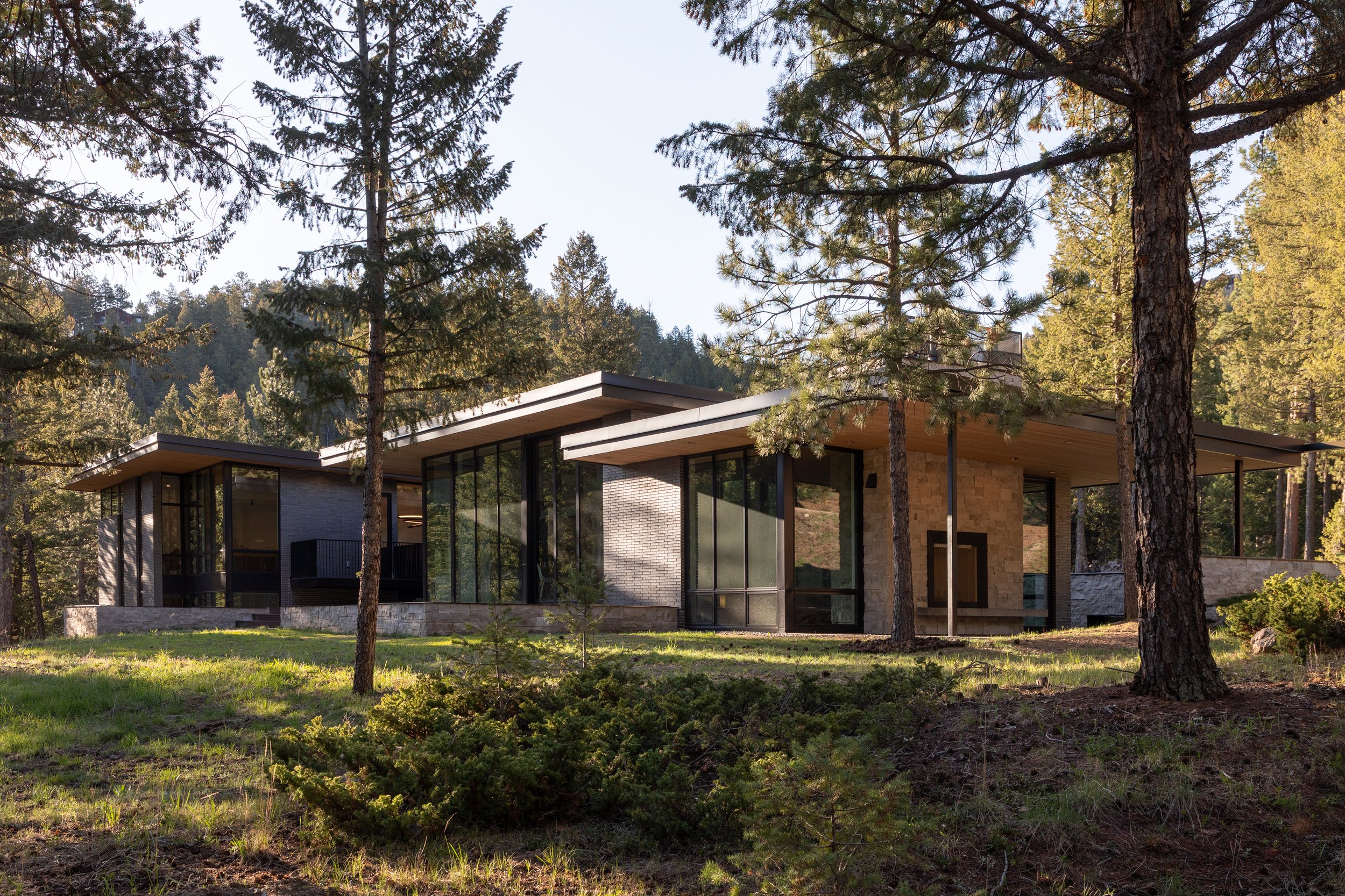 Mountain modern ranch home — TUCKER JOHNSON ARCHITECTS
