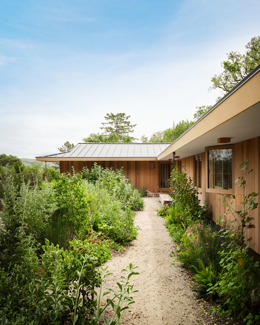 Midcentury Rambler — Commune Design