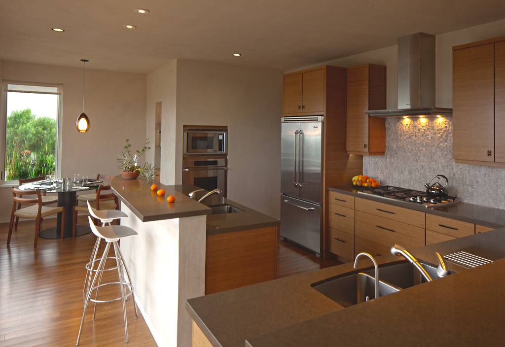 Mountain Drive Contemporary — McKean Construction