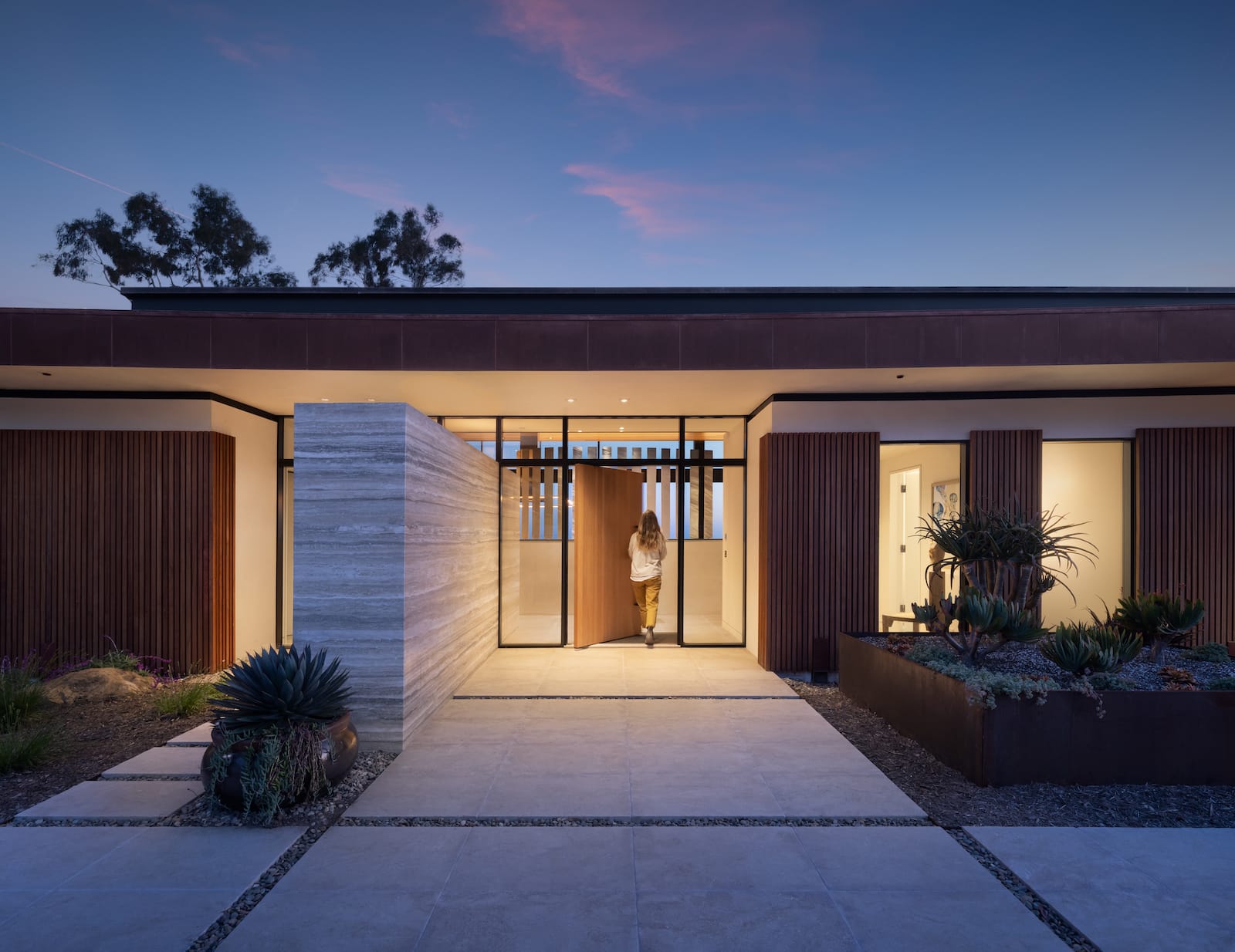 Ocean Bluff Home, modern coastal residence, Blackbird Architects — Blackbird Architects, Santa Barbara, California - Residential & Commercial