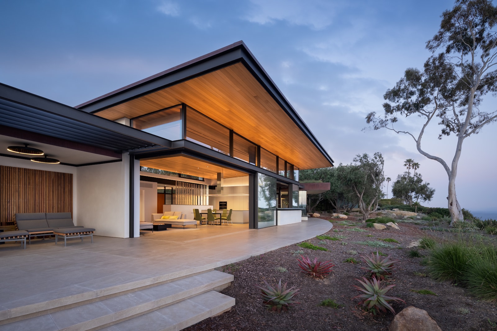 Ocean Bluff Home, modern coastal residence, Blackbird Architects — Blackbird Architects, Santa Barbara, California - Residential & Commercial