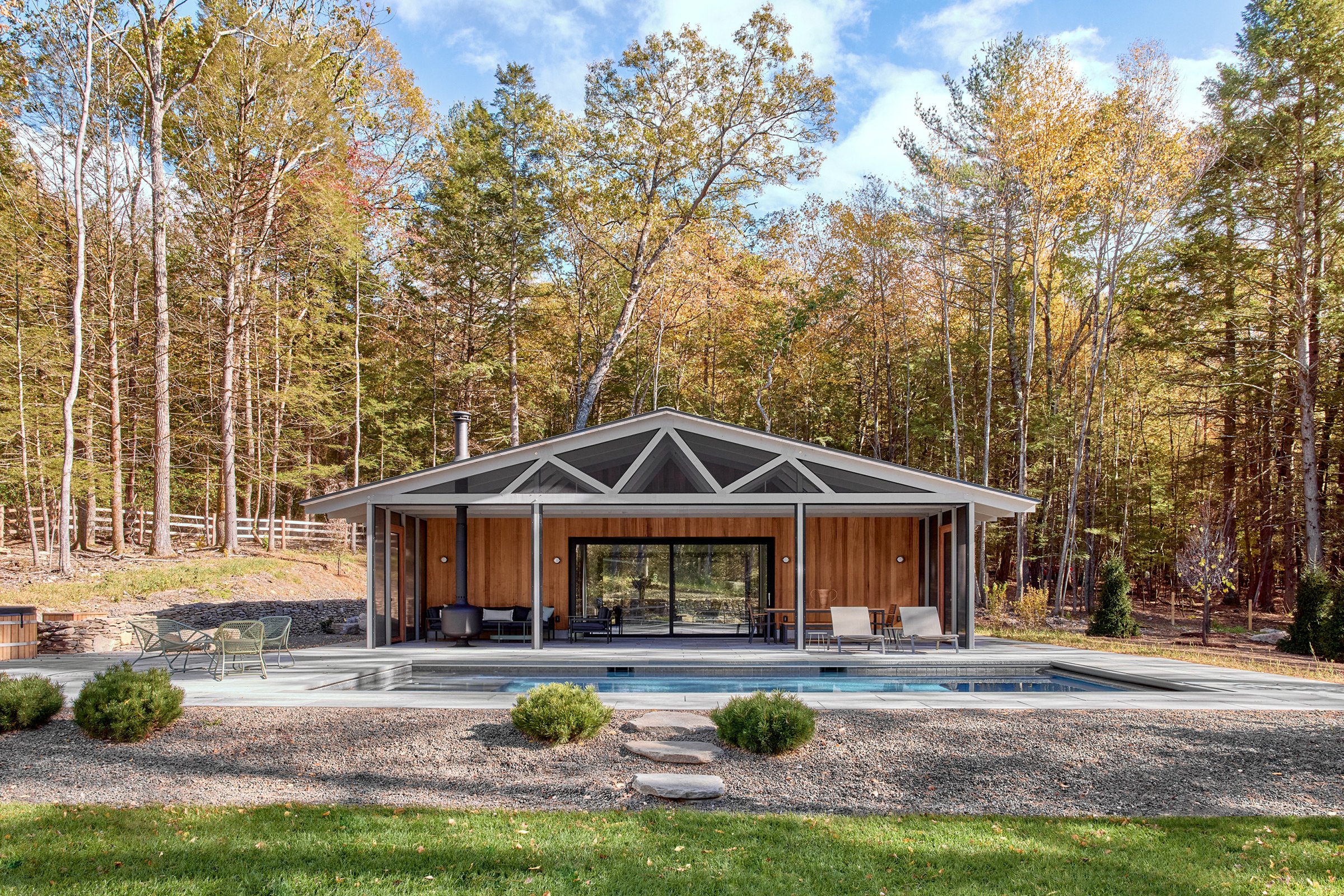 Olive Poolhouse — DEMO Architects
