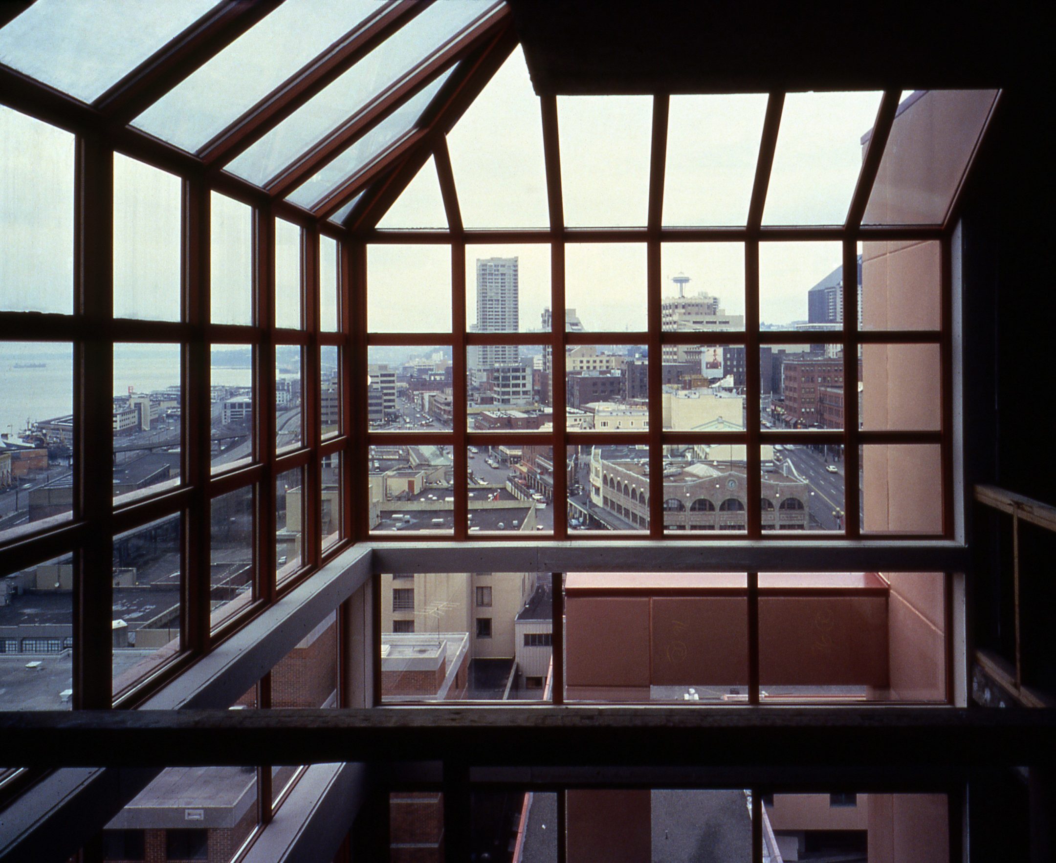 South Arcade — Olson Kundig