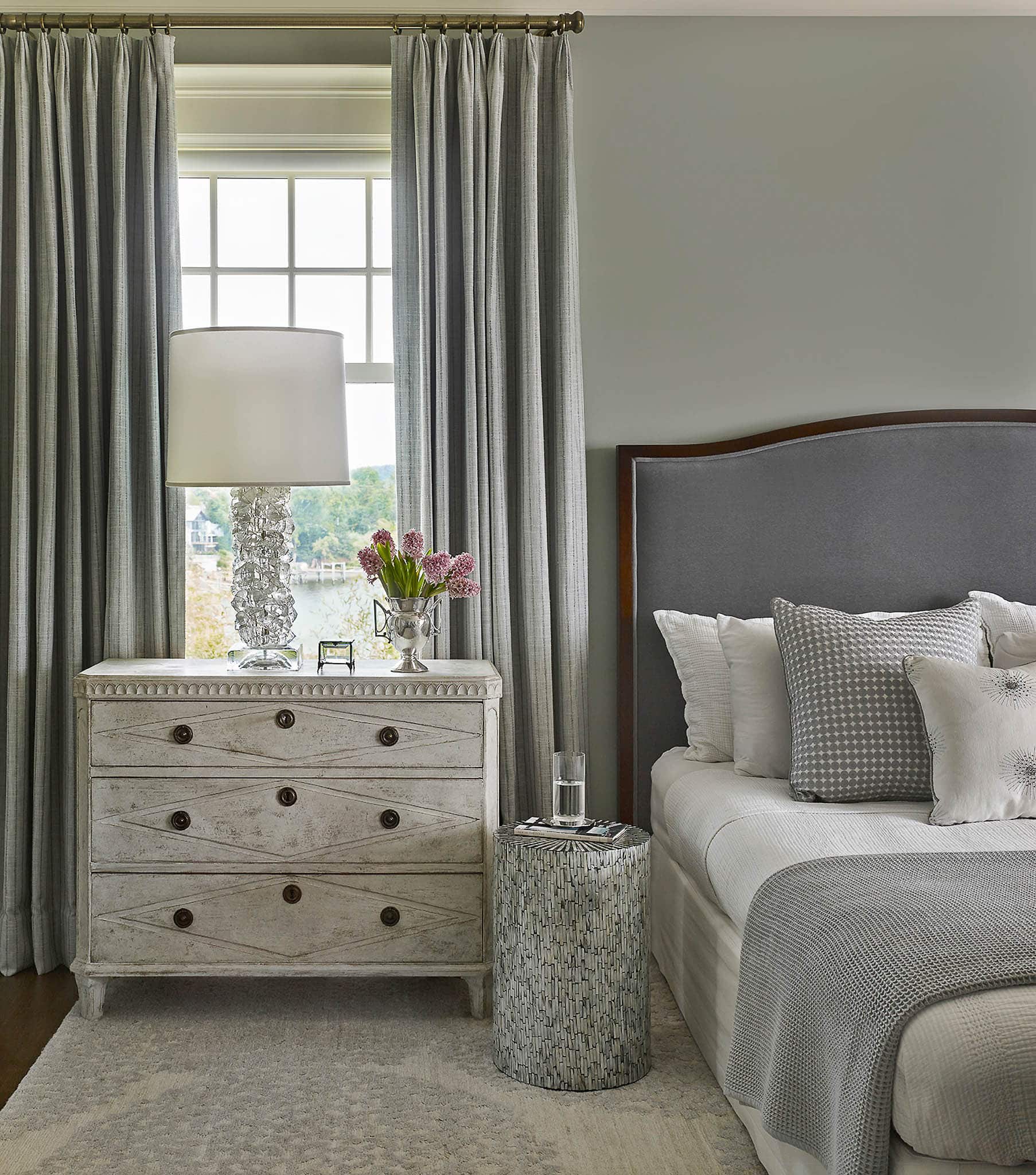 Riverfront Country House — Glenn Gissler Design