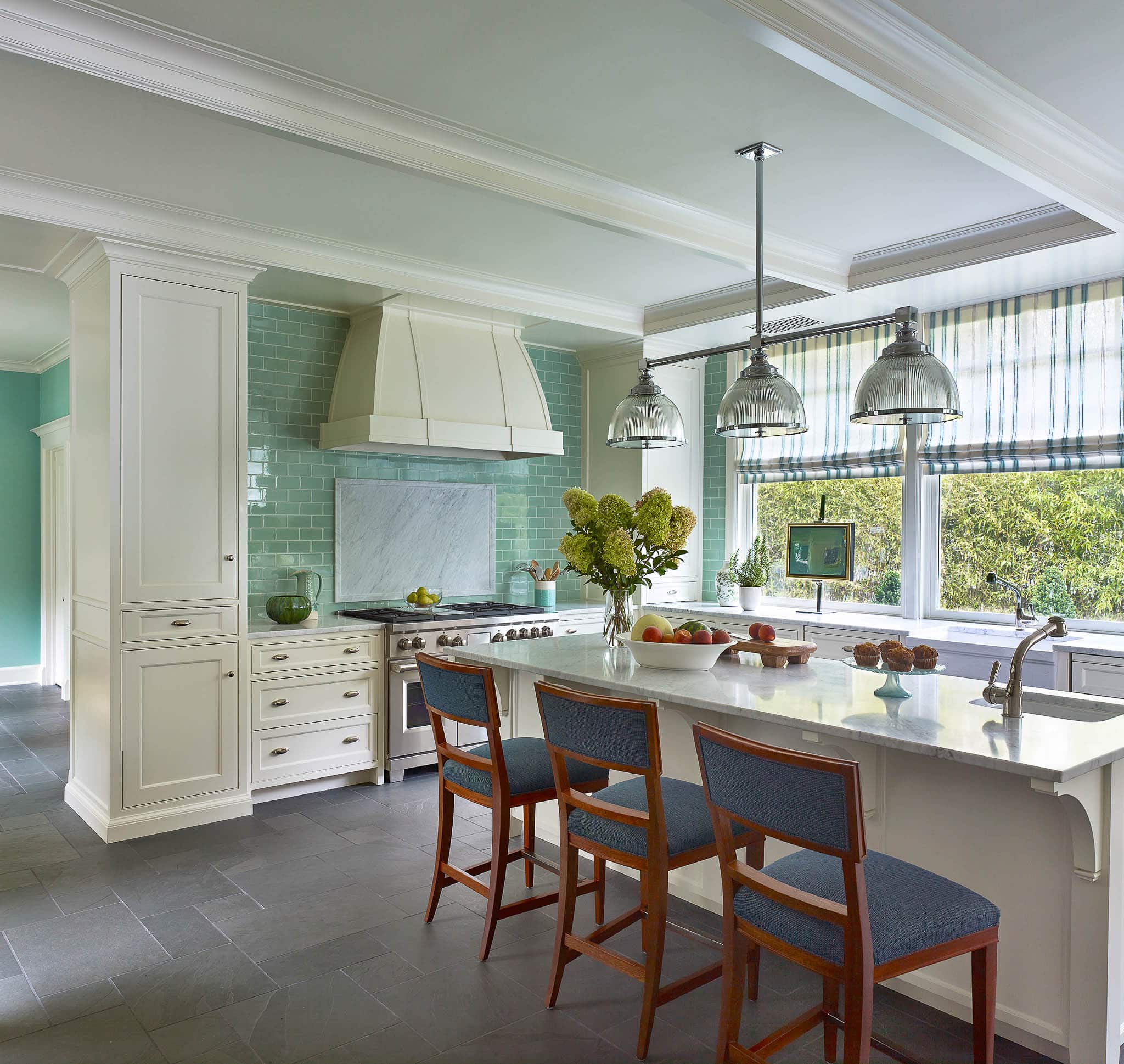 Riverfront Country House — Glenn Gissler Design