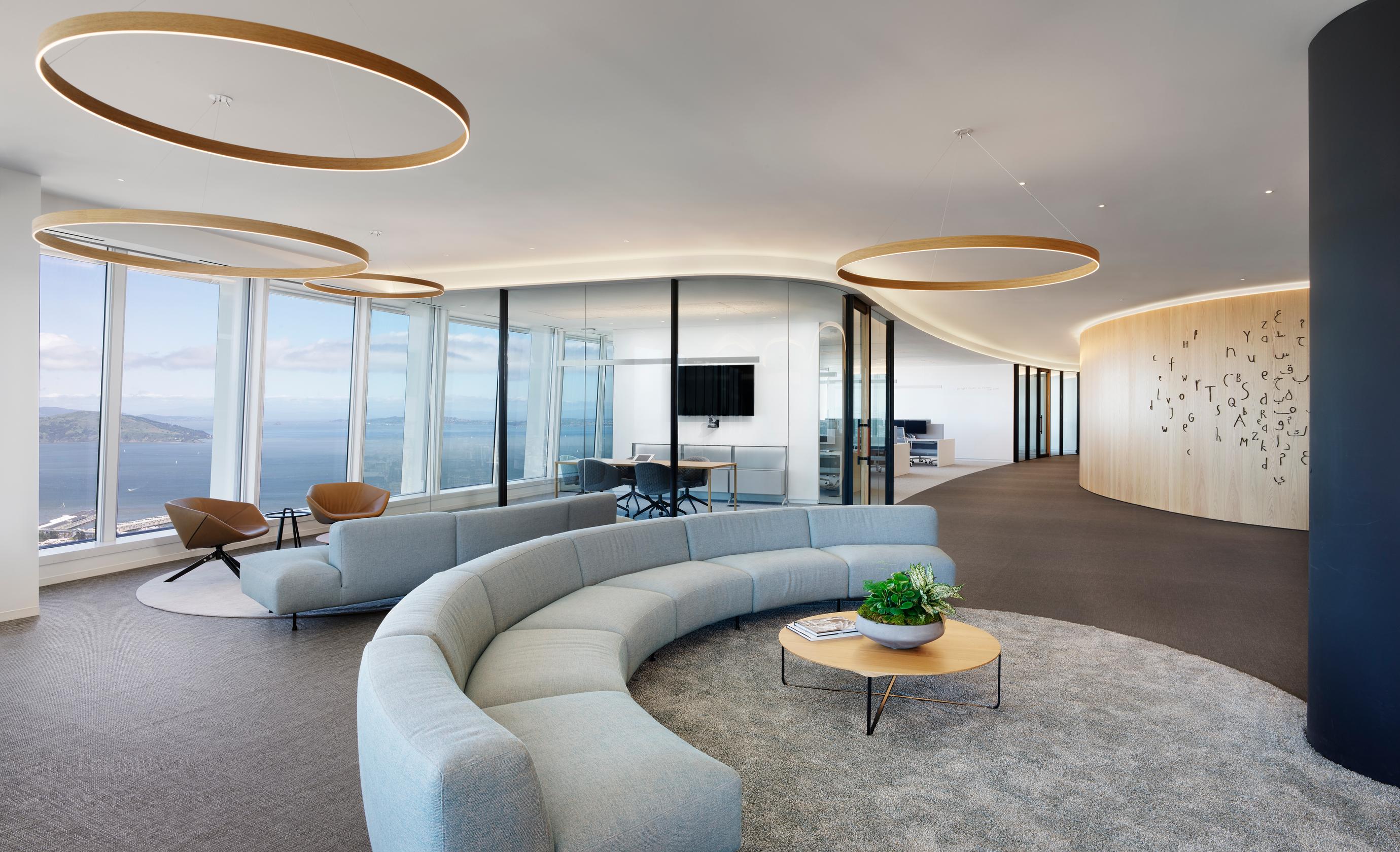 Salesforce Tower Office Space — Feldman Architecture