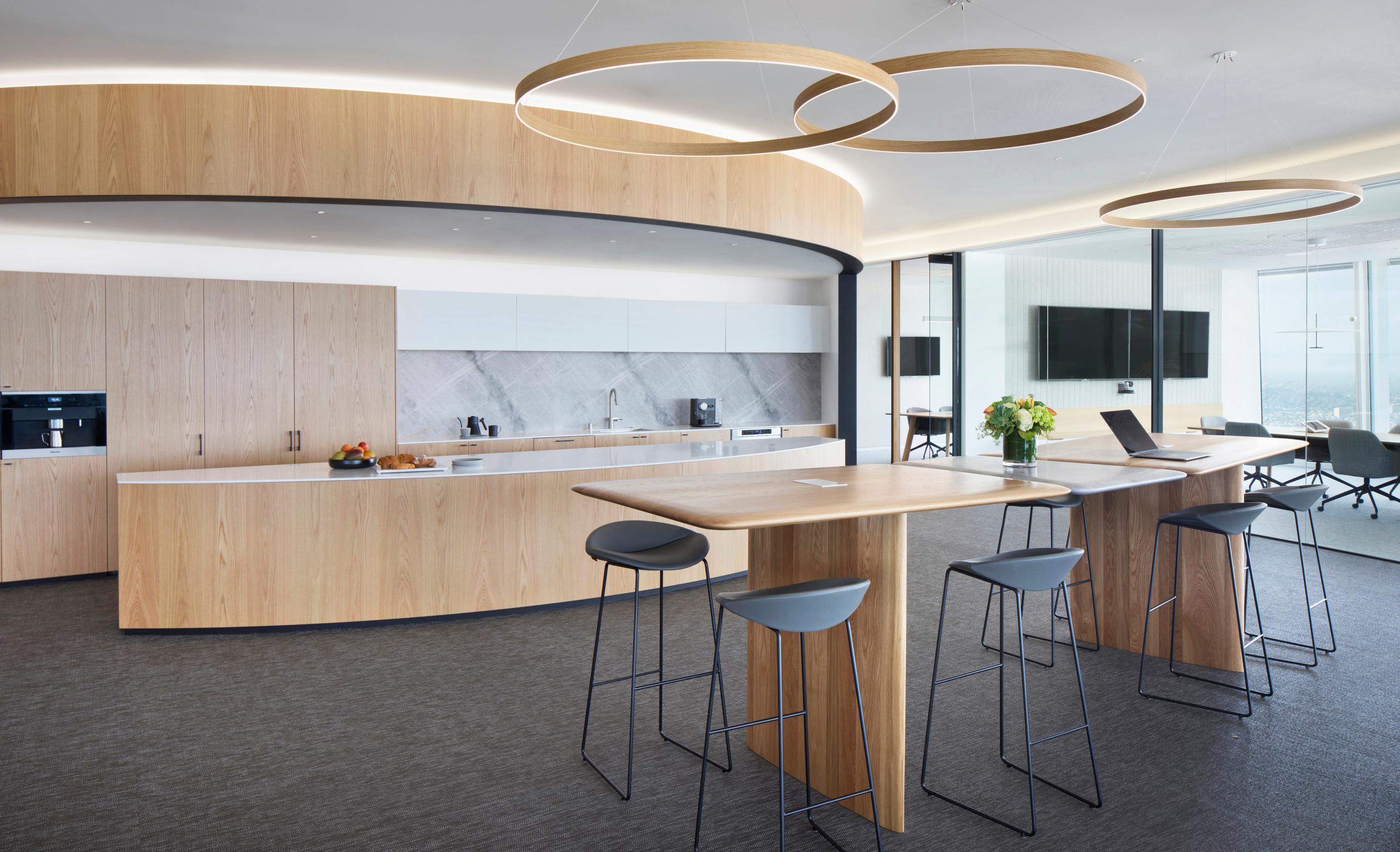 Salesforce Tower Office Space — Feldman Architecture