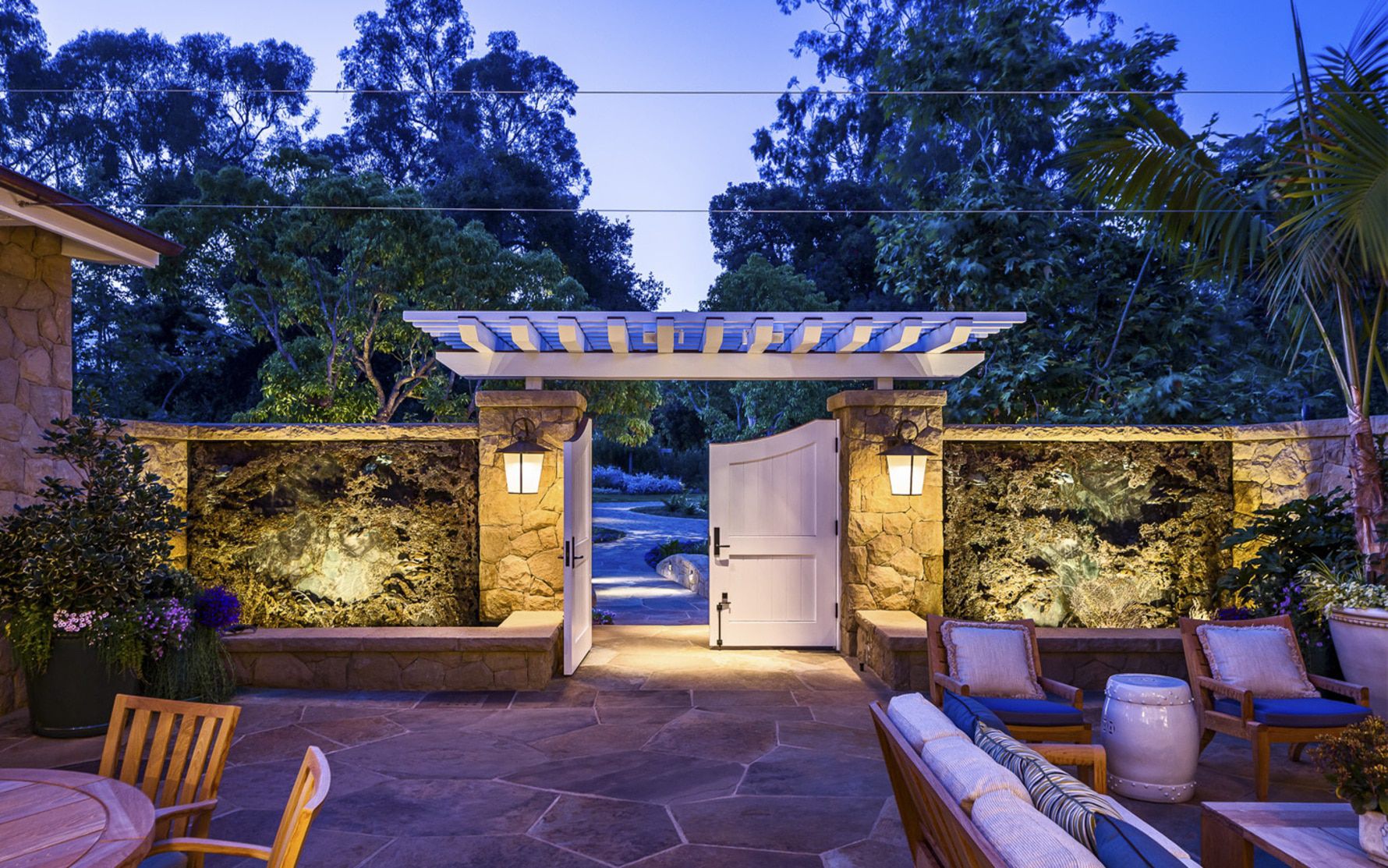 Santa Barbara Beach Residence — Neumann Mendro Andrulaitis Architects