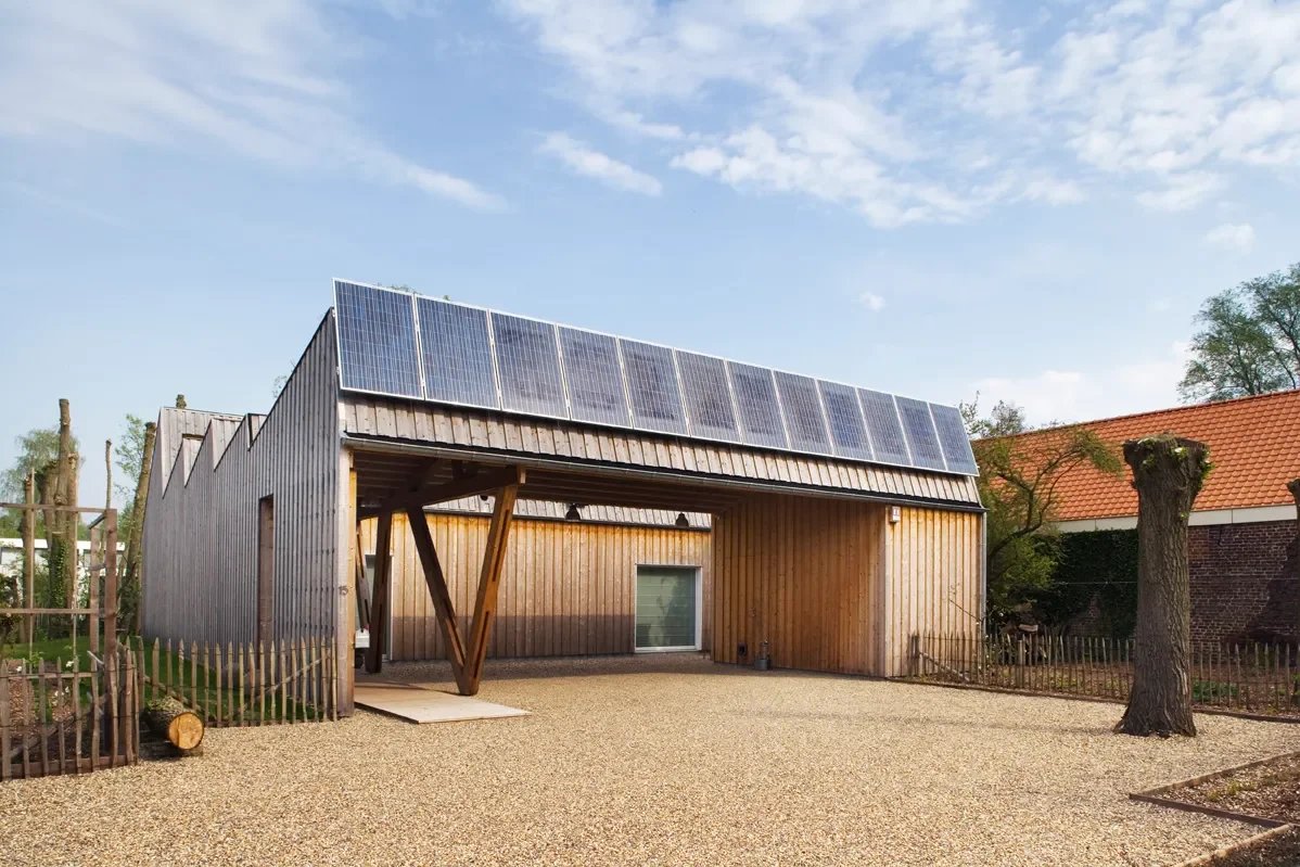 FEATURES — TIM GORTER ARCHITECTS