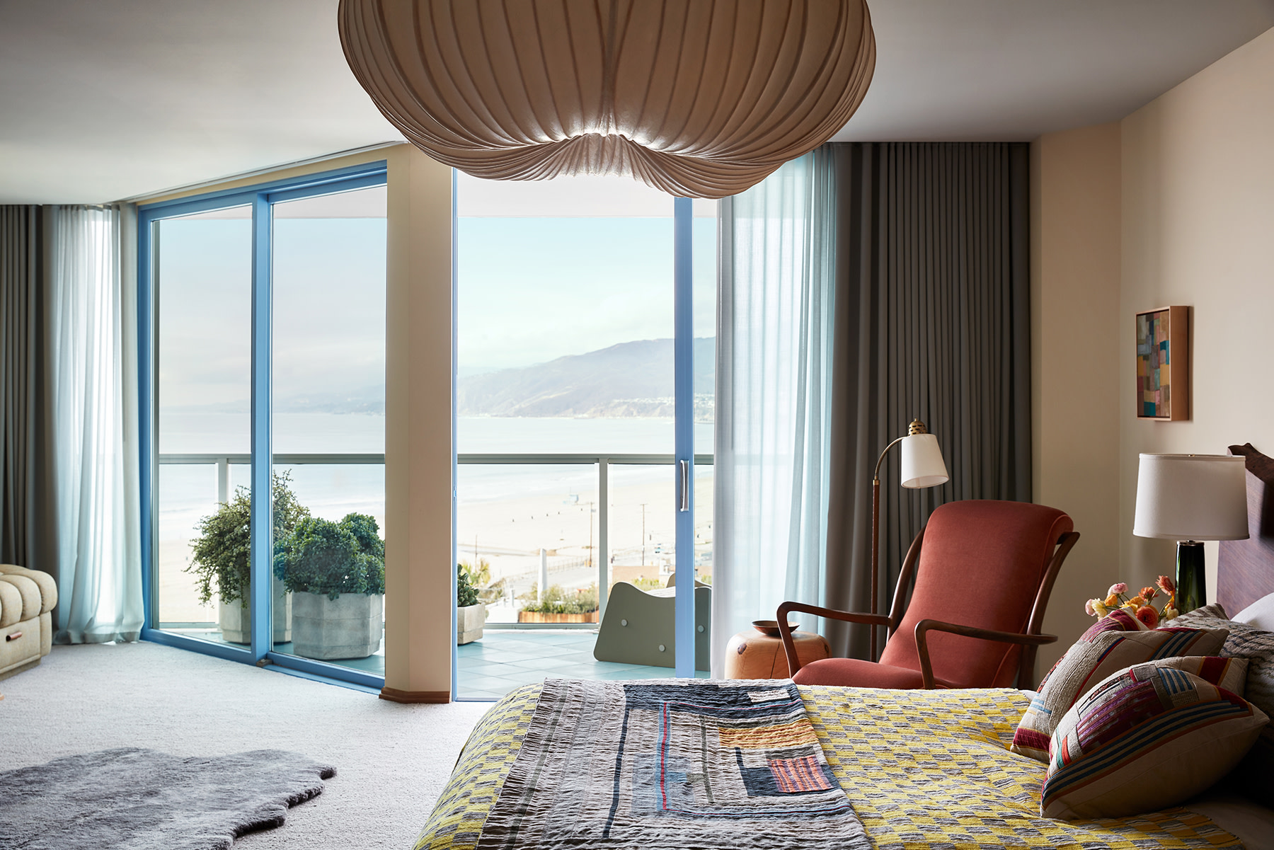 Santa Monica Apartment — Commune Design