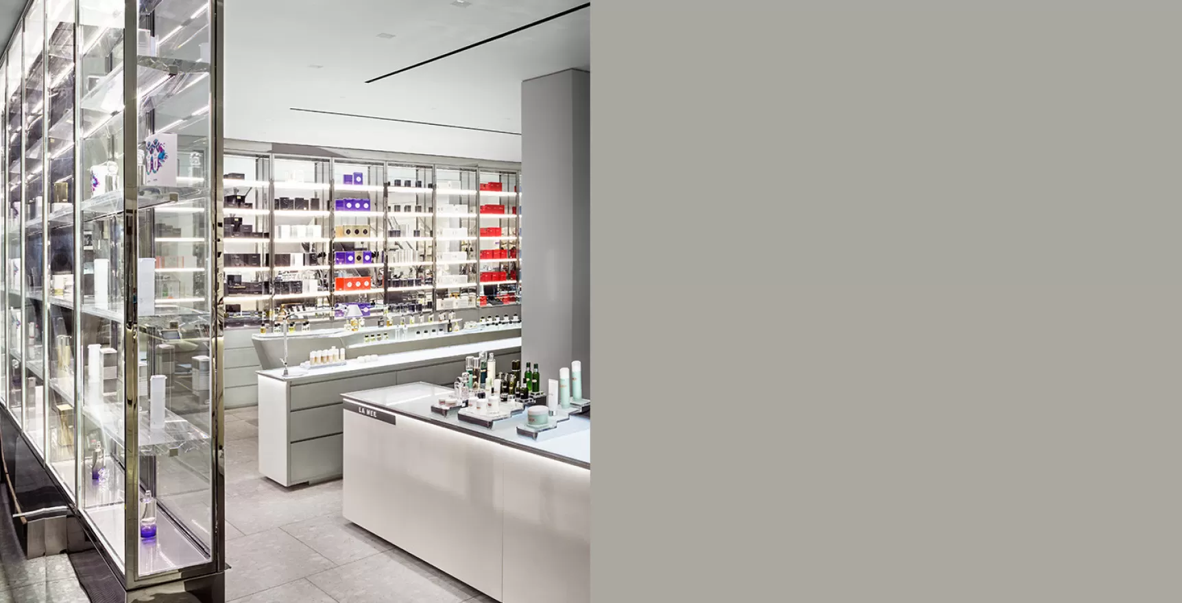Barneys New York Cosmetics — Steven Harris Architects