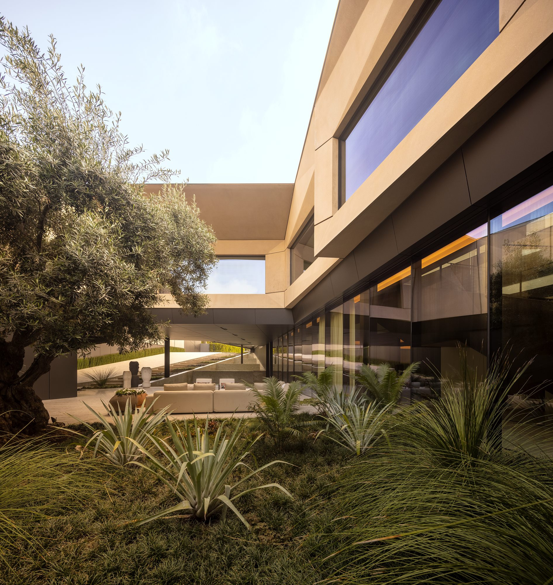TROUSDALE — Donaldson+Partners
