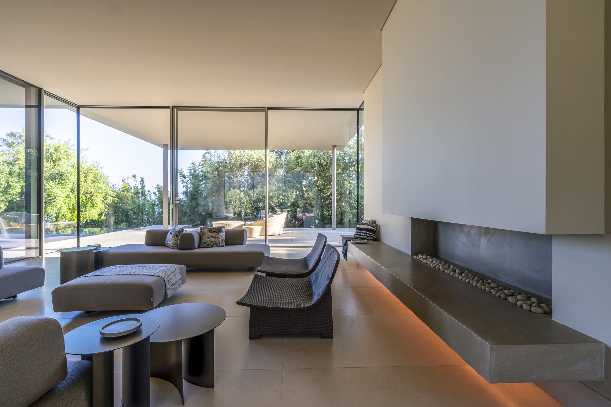 Toro Canyon Modern Estate — Warner Group Architects