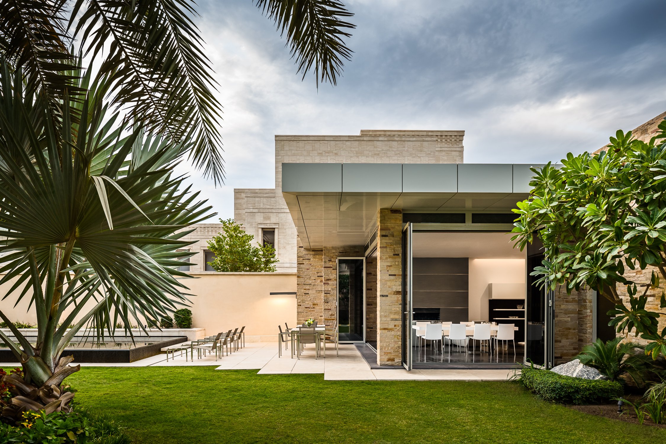 Toro Canyon Modern Estate — Warner Group Architects