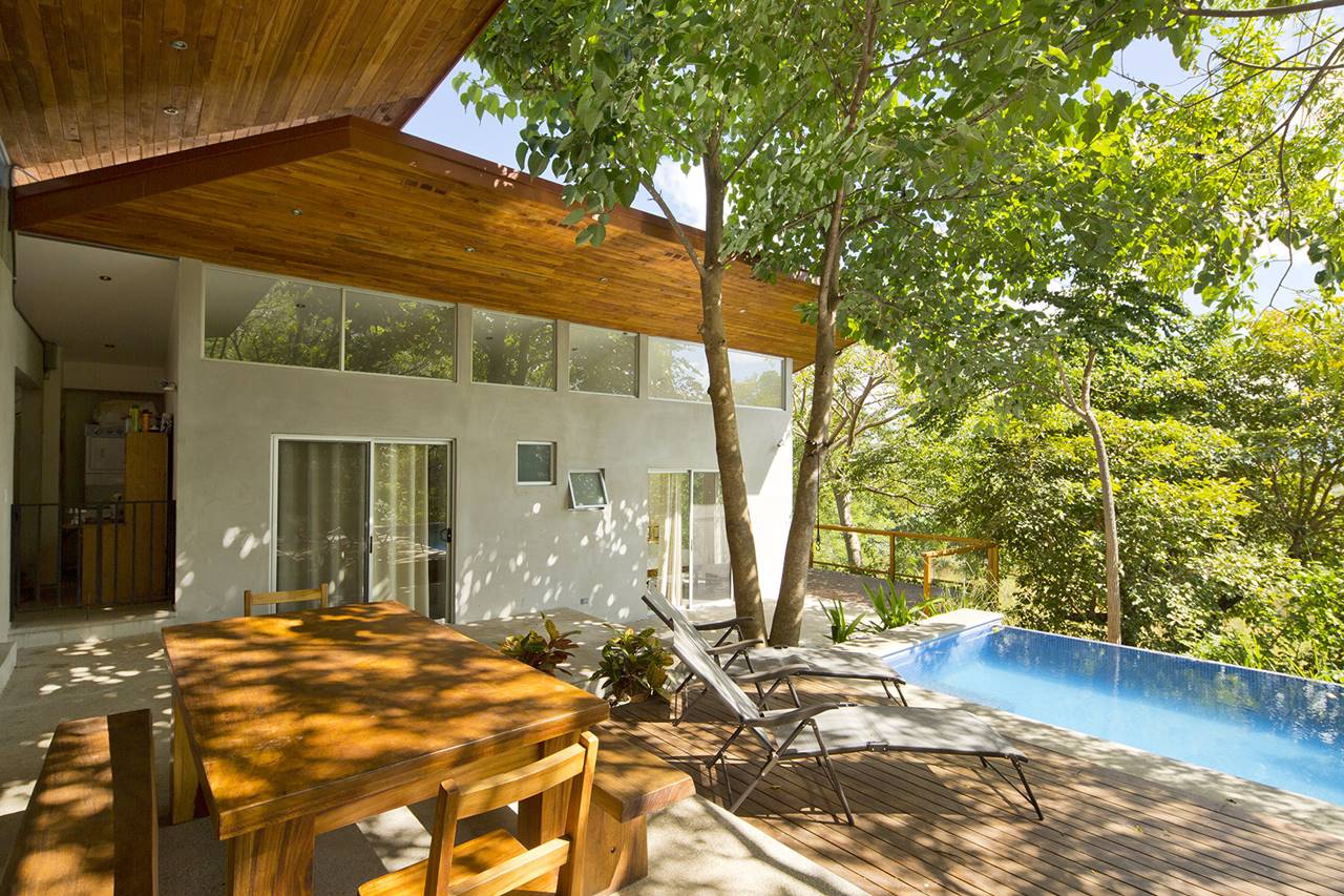 URBAN BEACH HOUSE — LSD – LABORATORY SUSTAINING DESIGN