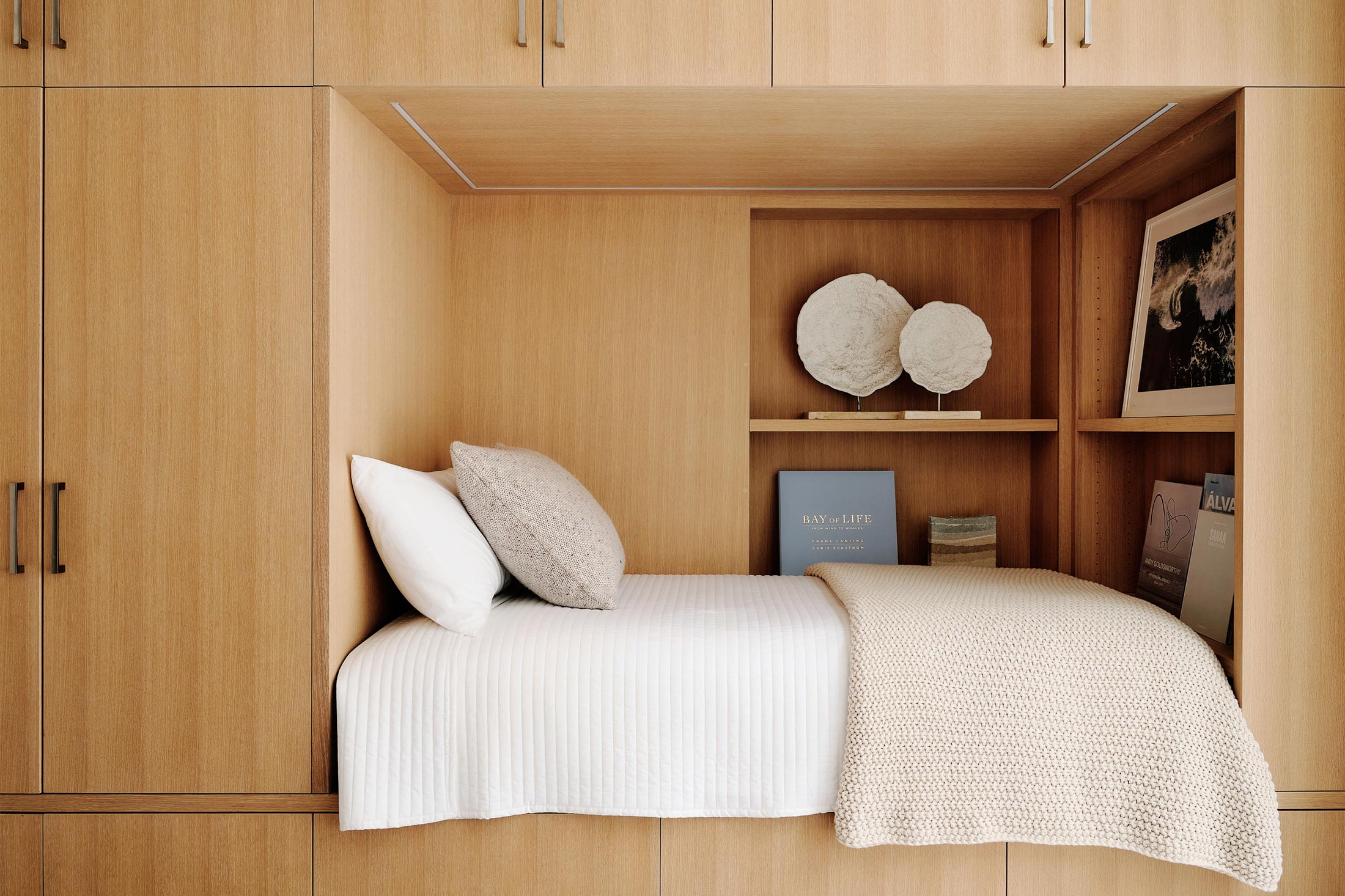 WHITE SANDS — Field Architecture
